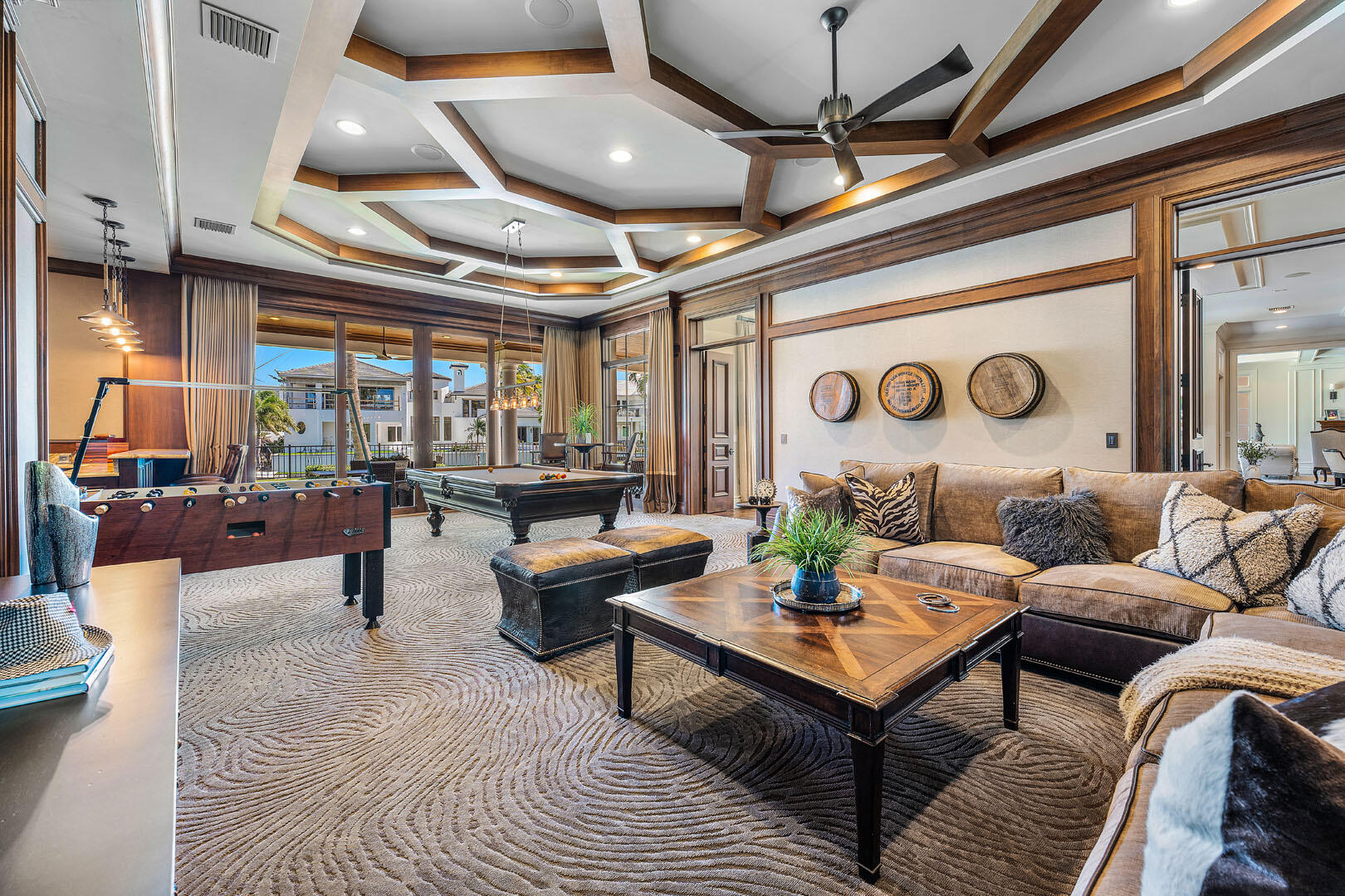 ROYAL PALM YACHT & COUNTRY CLUB - Residential