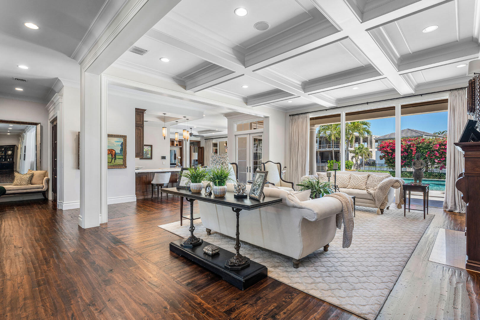 ROYAL PALM YACHT & COUNTRY CLUB - Residential