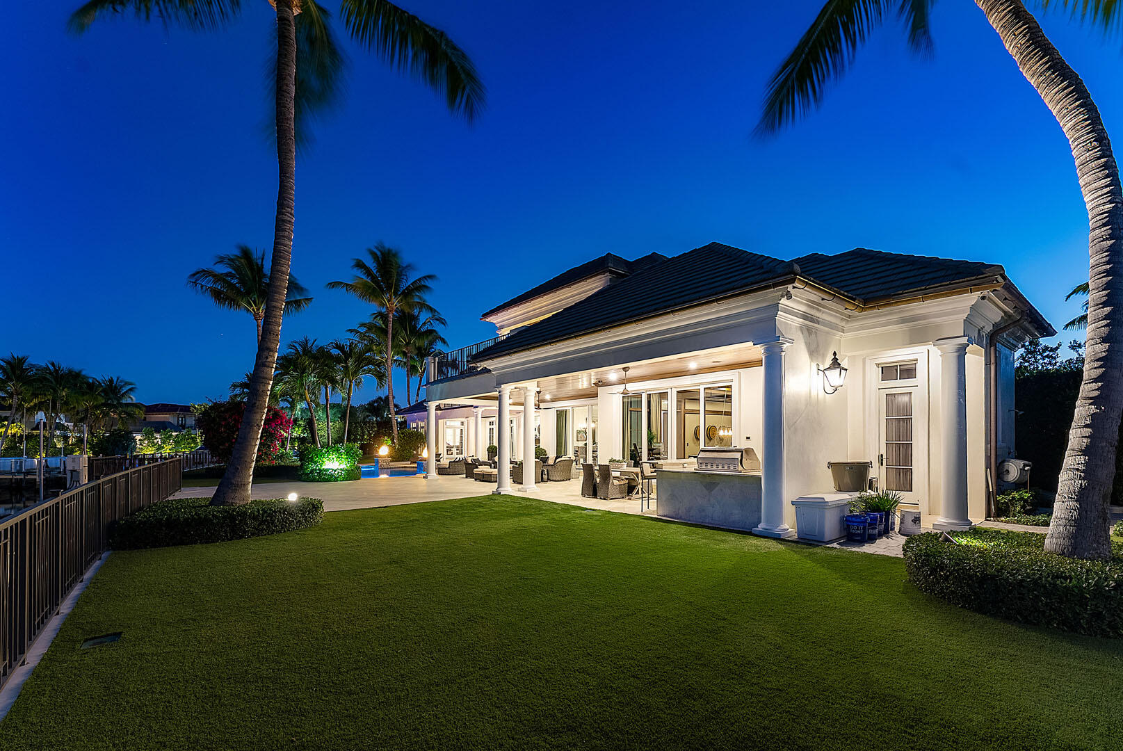 ROYAL PALM YACHT & COUNTRY CLUB - Residential