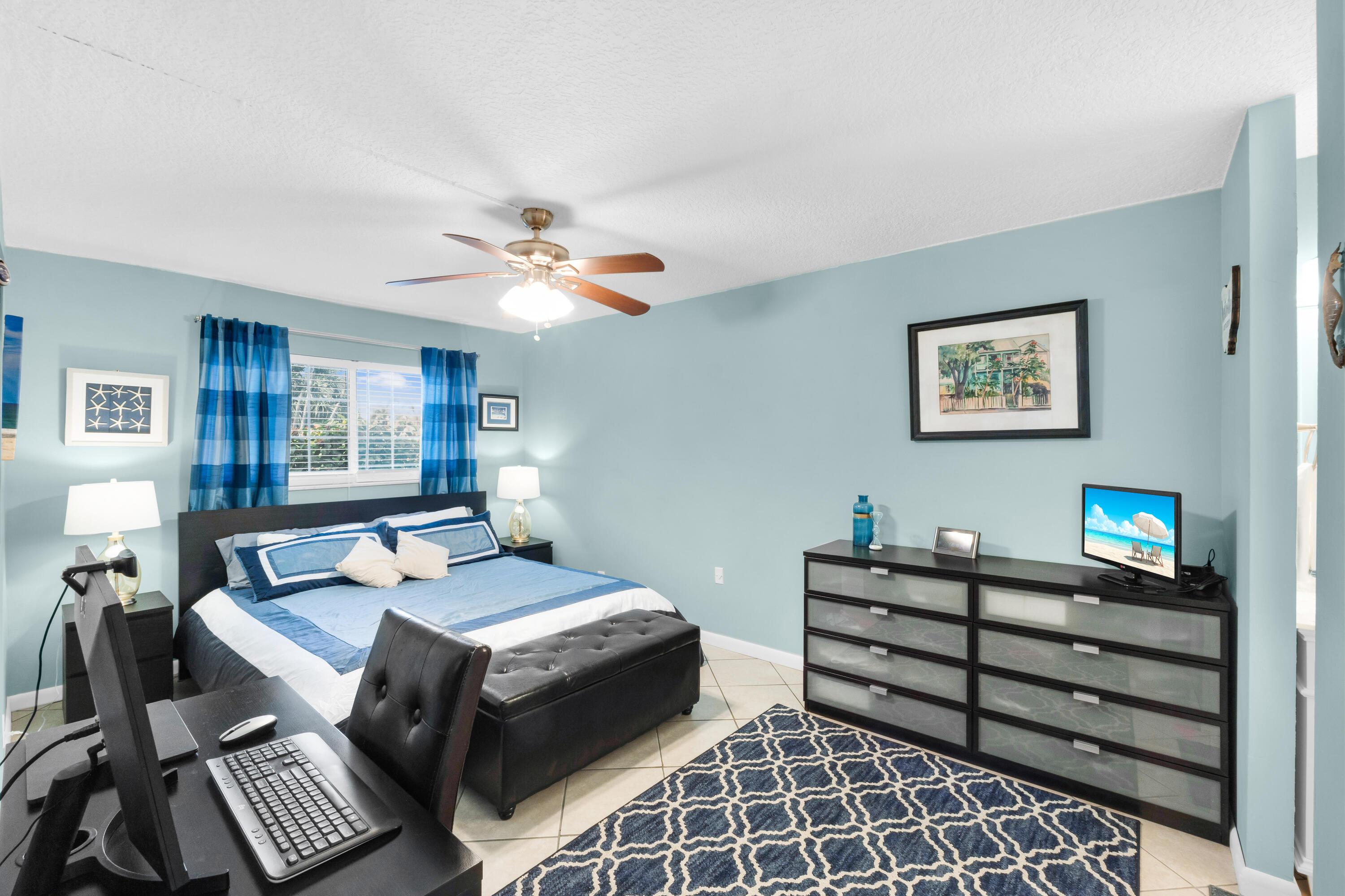 RIVER MANOR CONDO - Residential