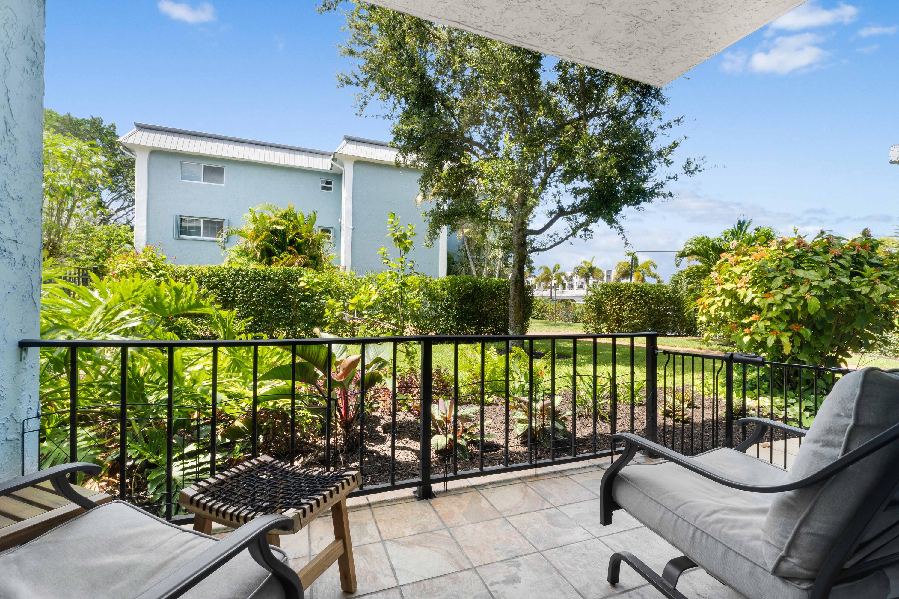 RIVER MANOR CONDO - Residential