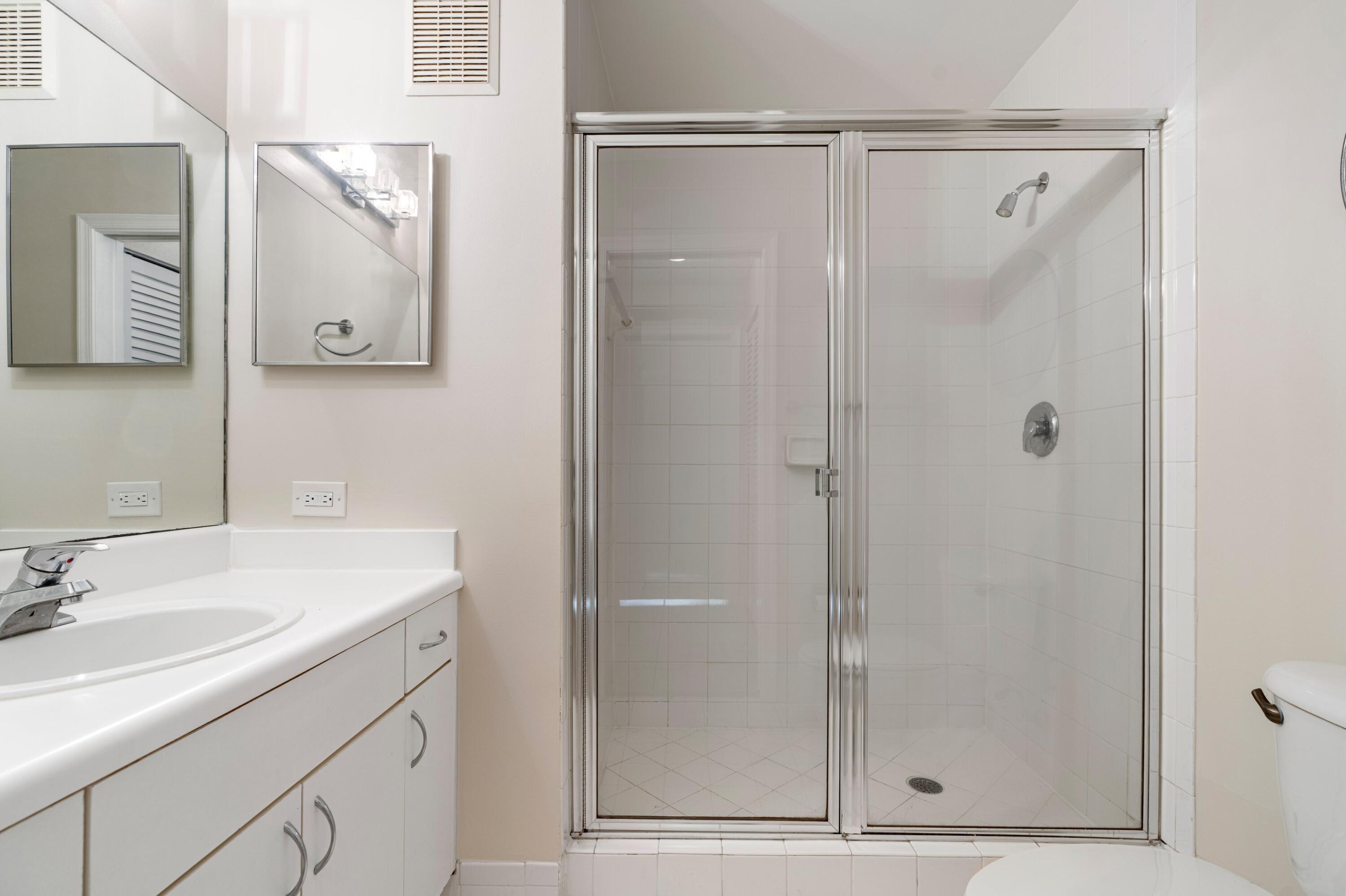 CARRINGTON AT COCONUT CREEK - Residential Lease