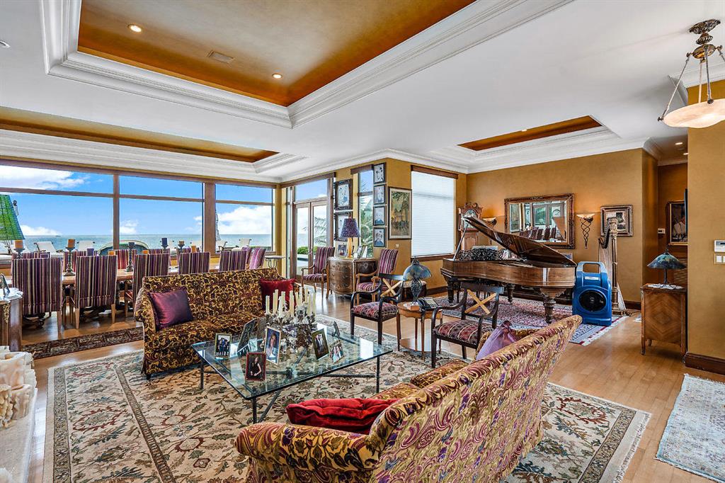 HILLSBORO MILE - Residential
