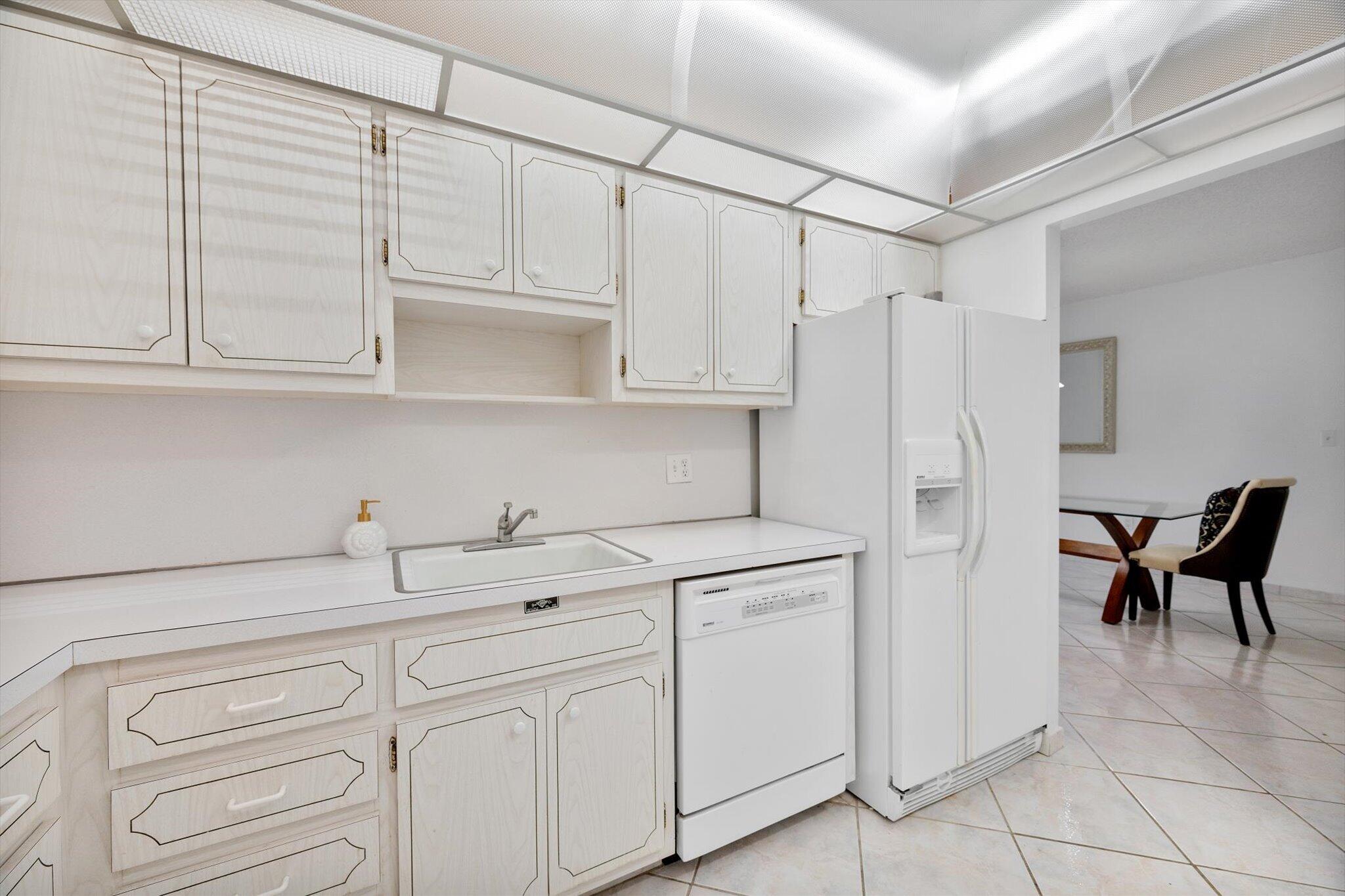 HEMISPHERES CONDO - Residential
