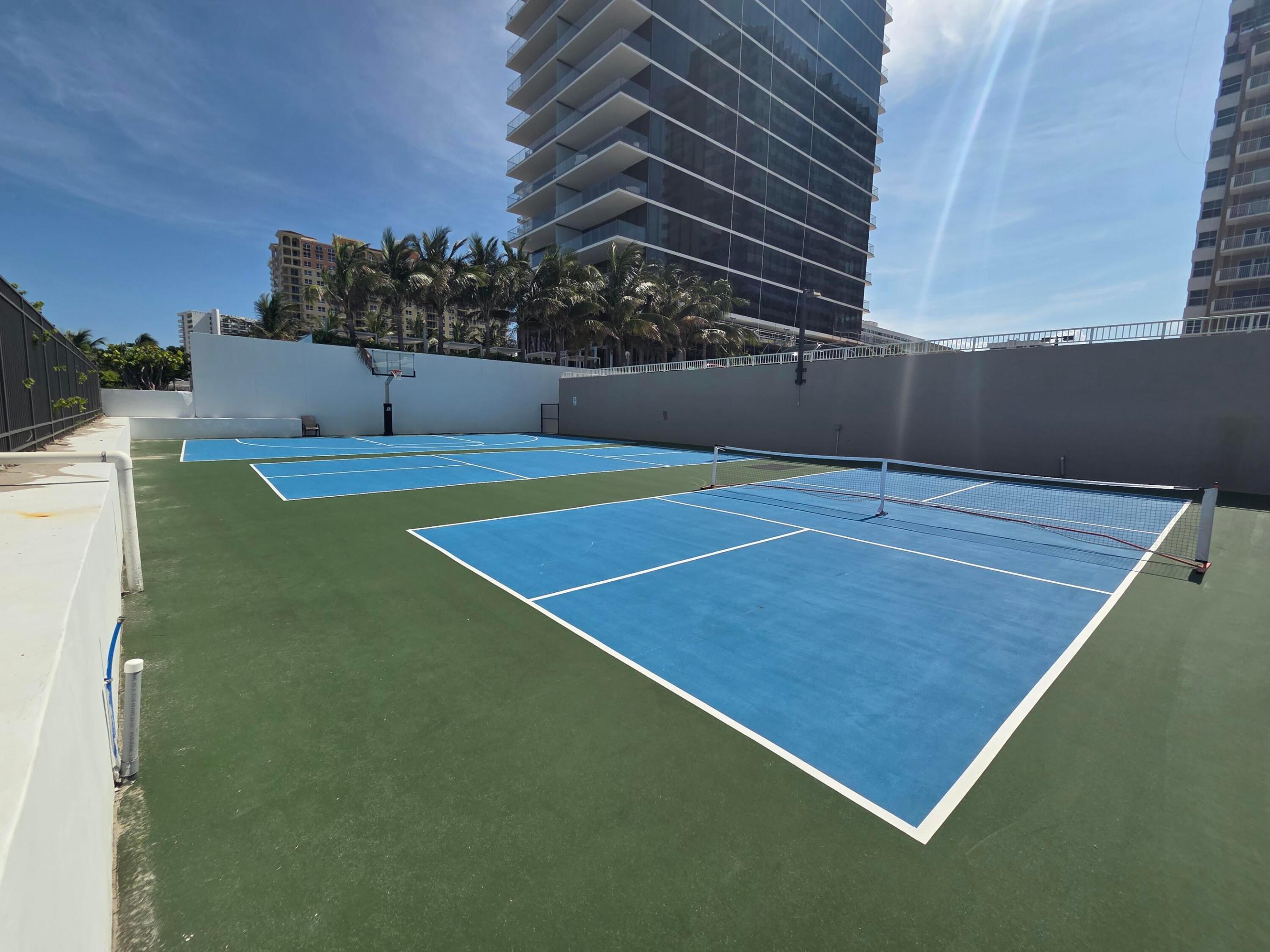 HEMISPHERES CONDO - Residential
