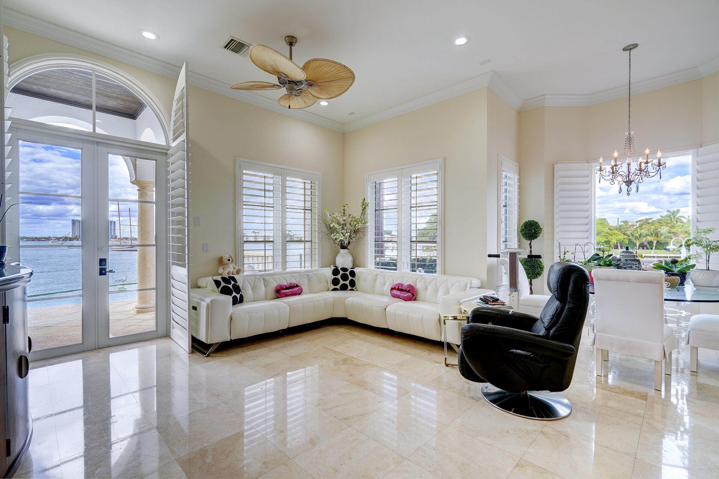 SOPHIA SENECA ESTATES - Residential