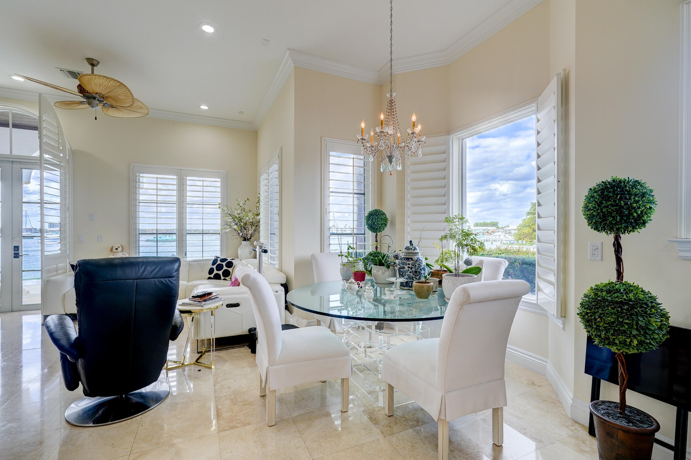 SOPHIA SENECA ESTATES - Residential