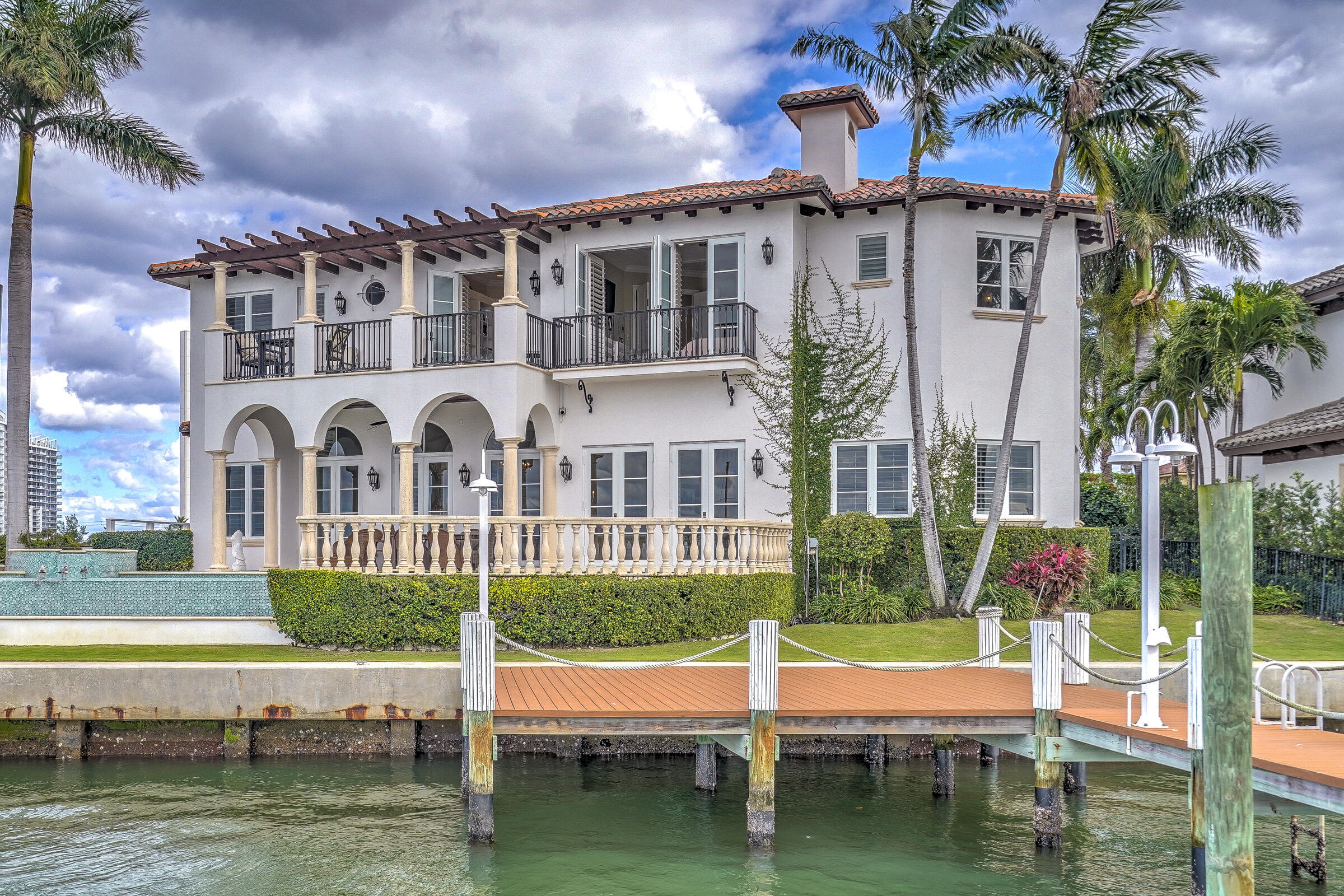 SOPHIA SENECA ESTATES - Residential