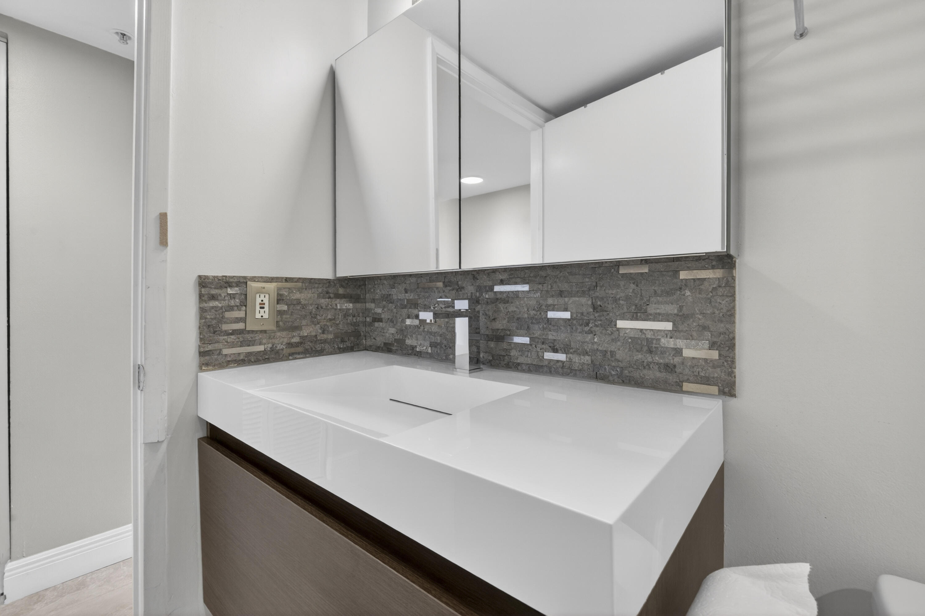 LAS OLAS BY THE RIVER CONDO - Residential