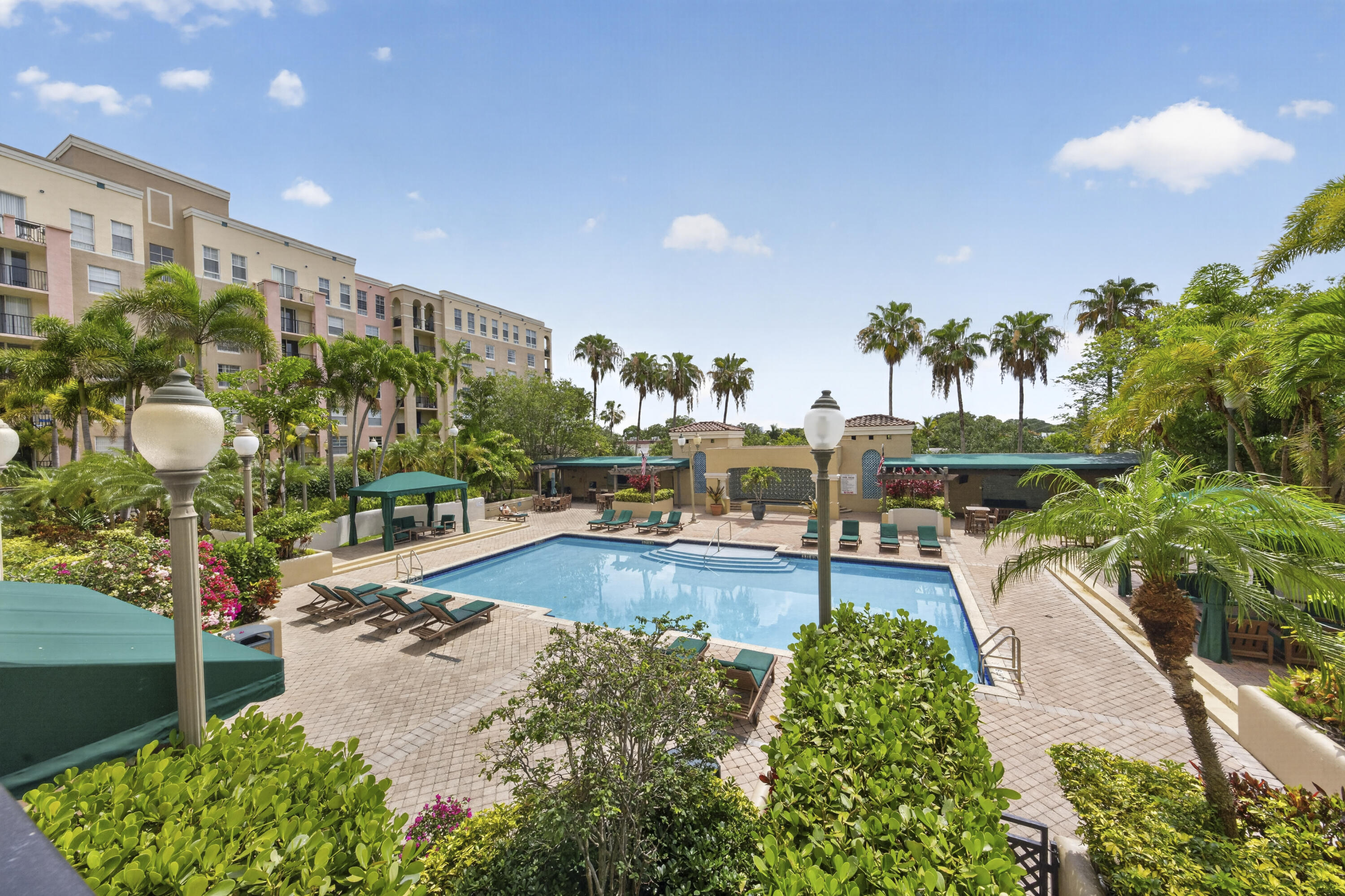 LAS OLAS BY THE RIVER CONDO - Residential