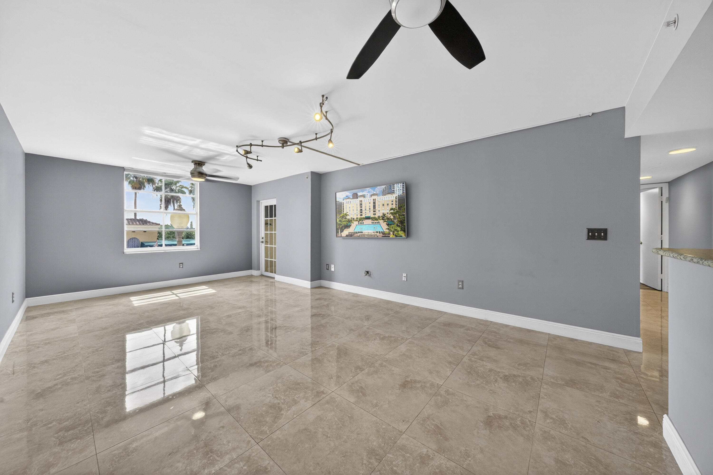 LAS OLAS BY THE RIVER CONDO - Residential