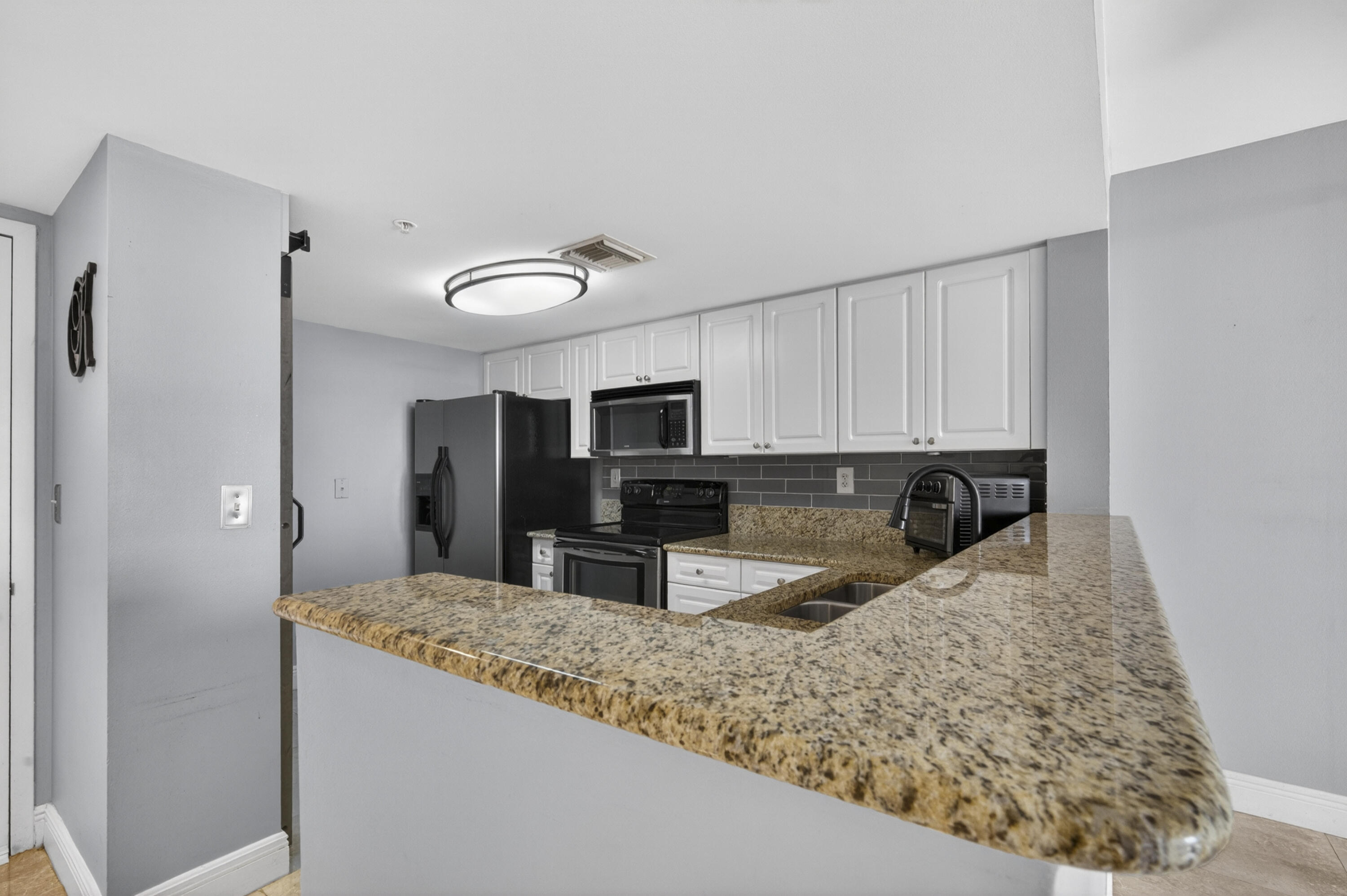 LAS OLAS BY THE RIVER CONDO - Residential