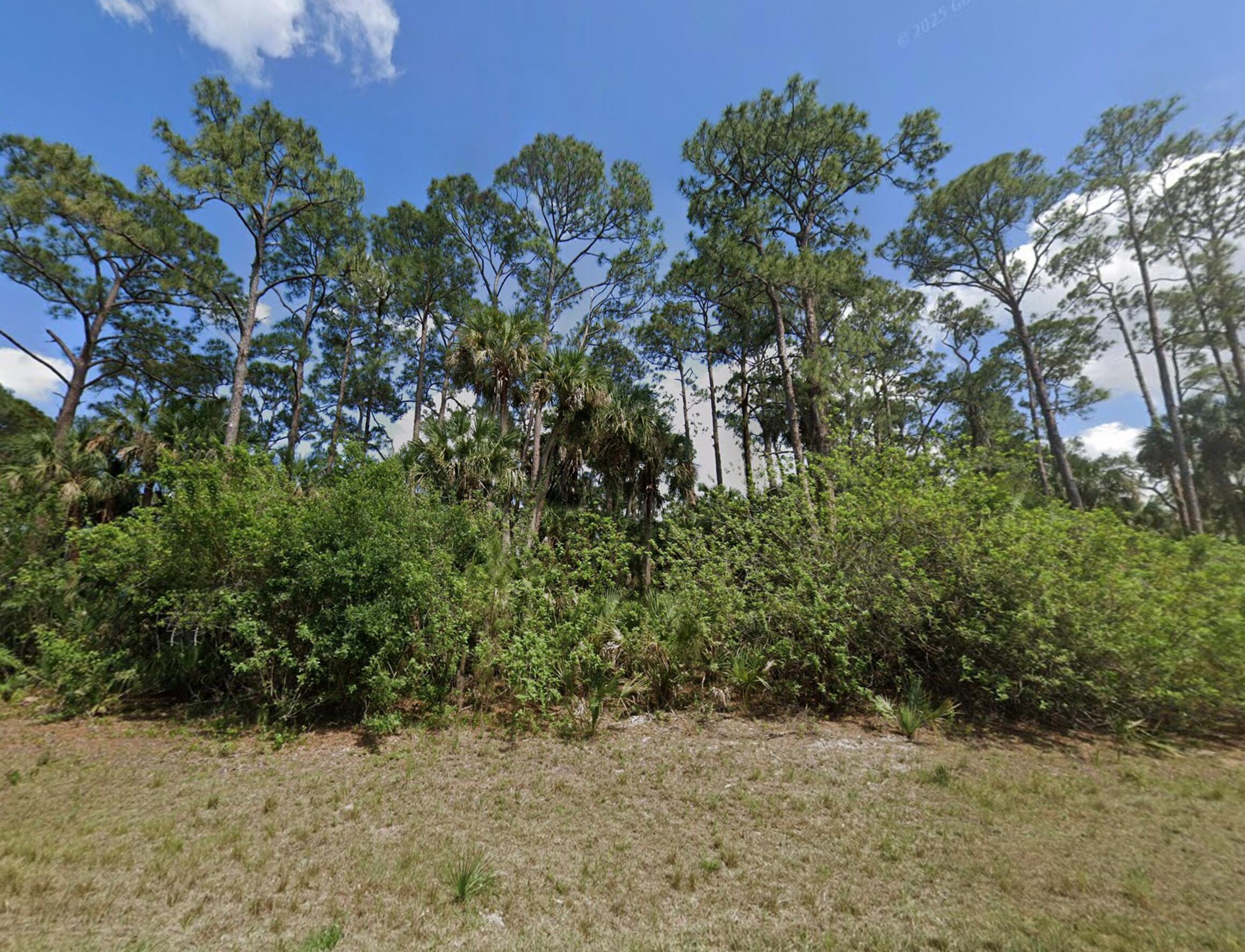 PORT LABELLE UNIT 13 - Land