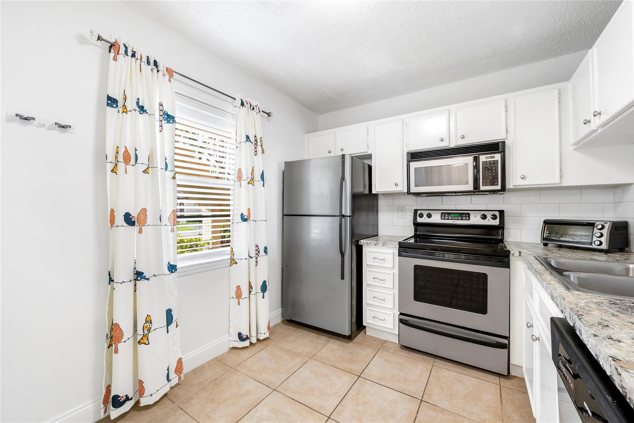 VIEWPOINTE CONDO - Residential