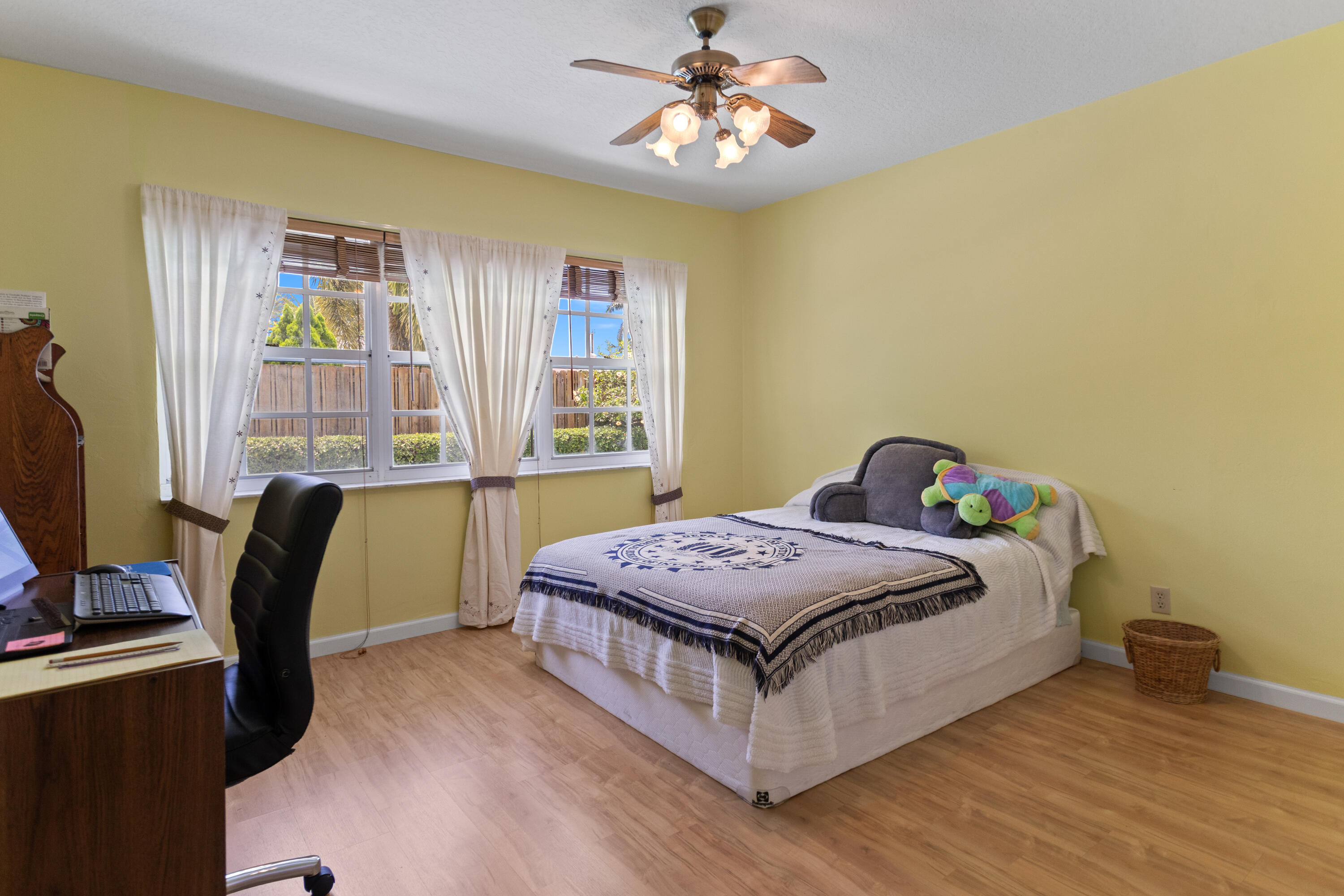 CORAL HEIGHTS SEC ONE - Residential