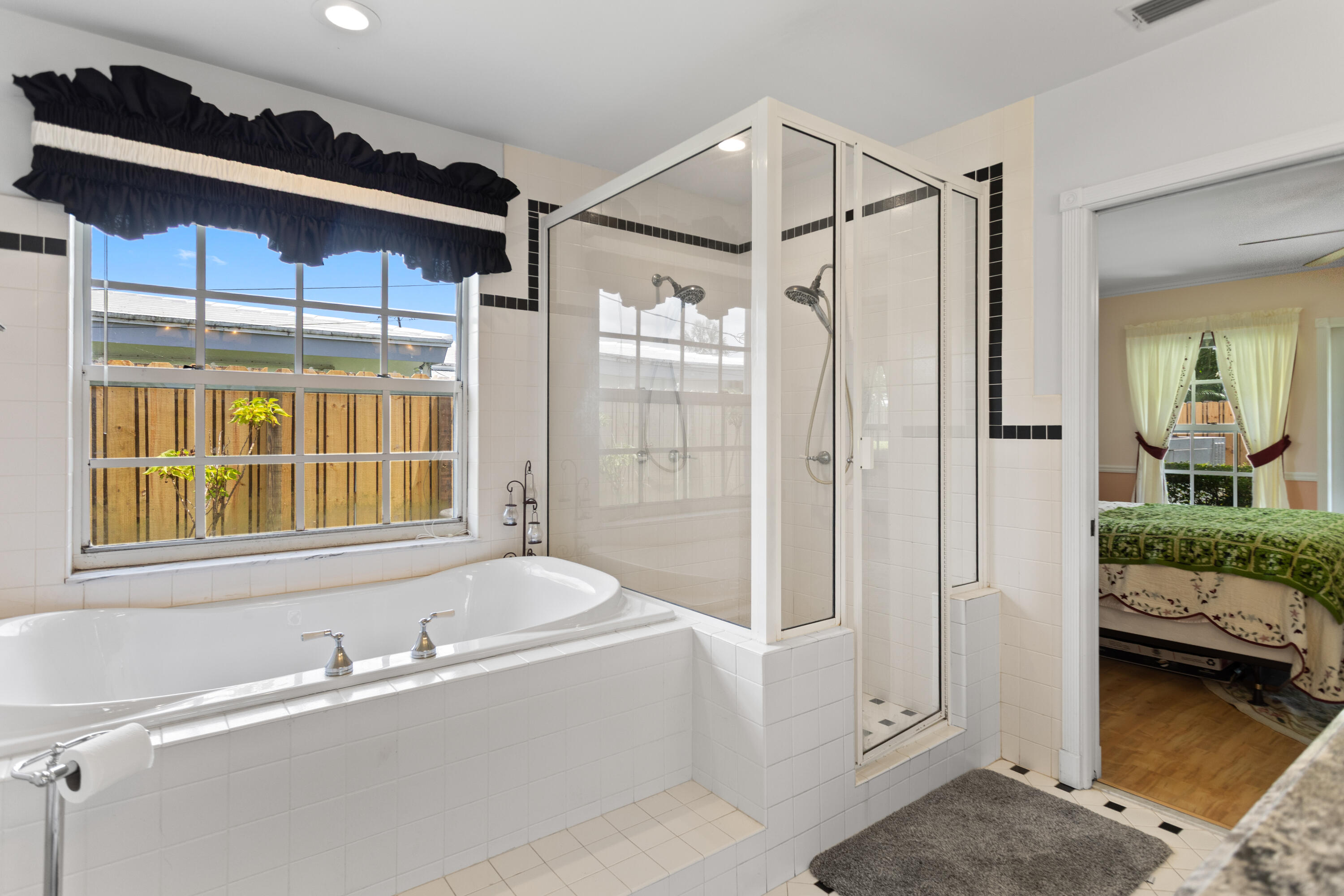 CORAL HEIGHTS SEC ONE - Residential