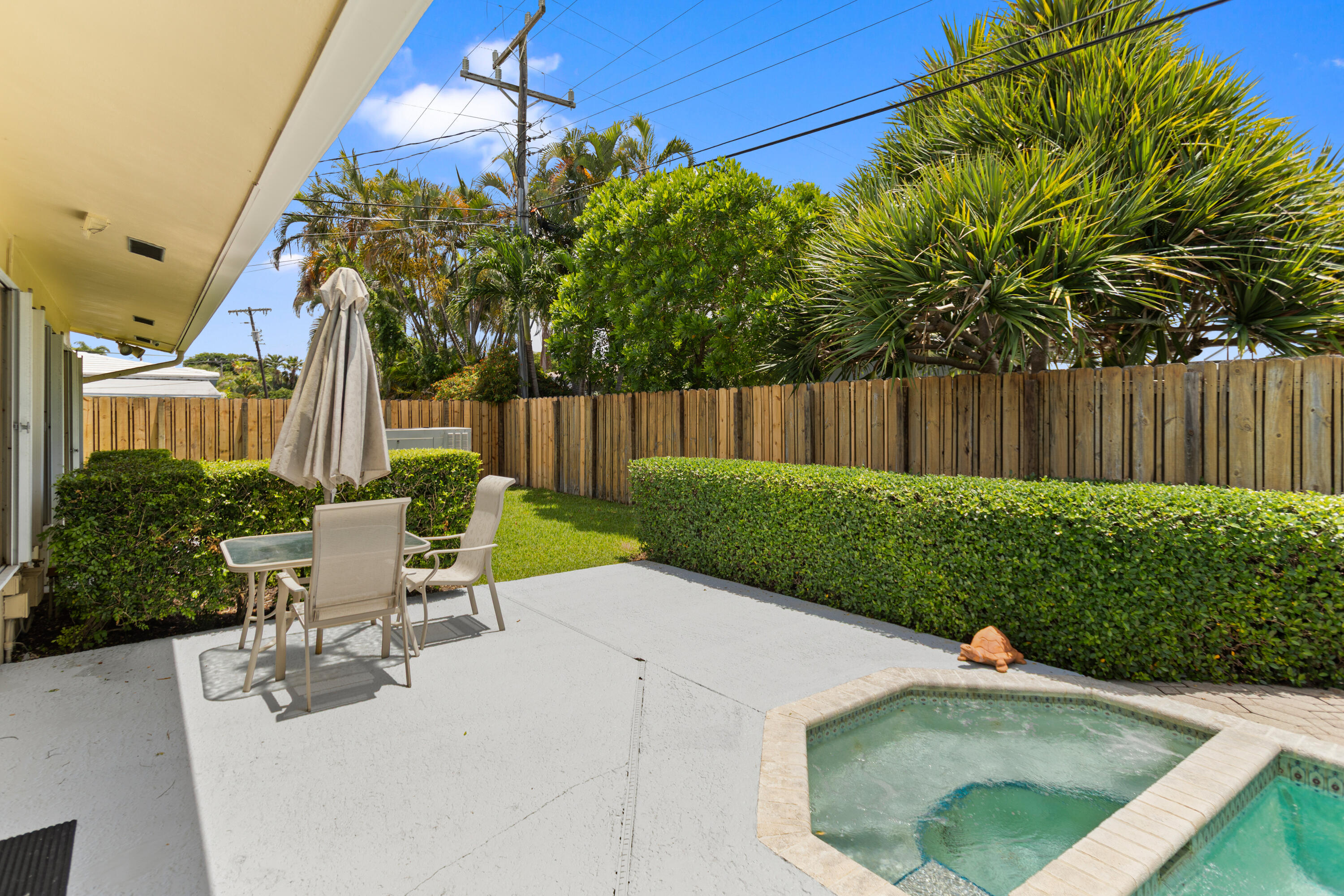 CORAL HEIGHTS SEC ONE - Residential