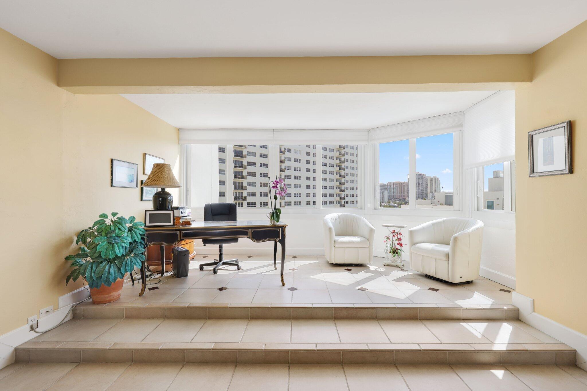 FOUR SEASONS CONDO - Residential