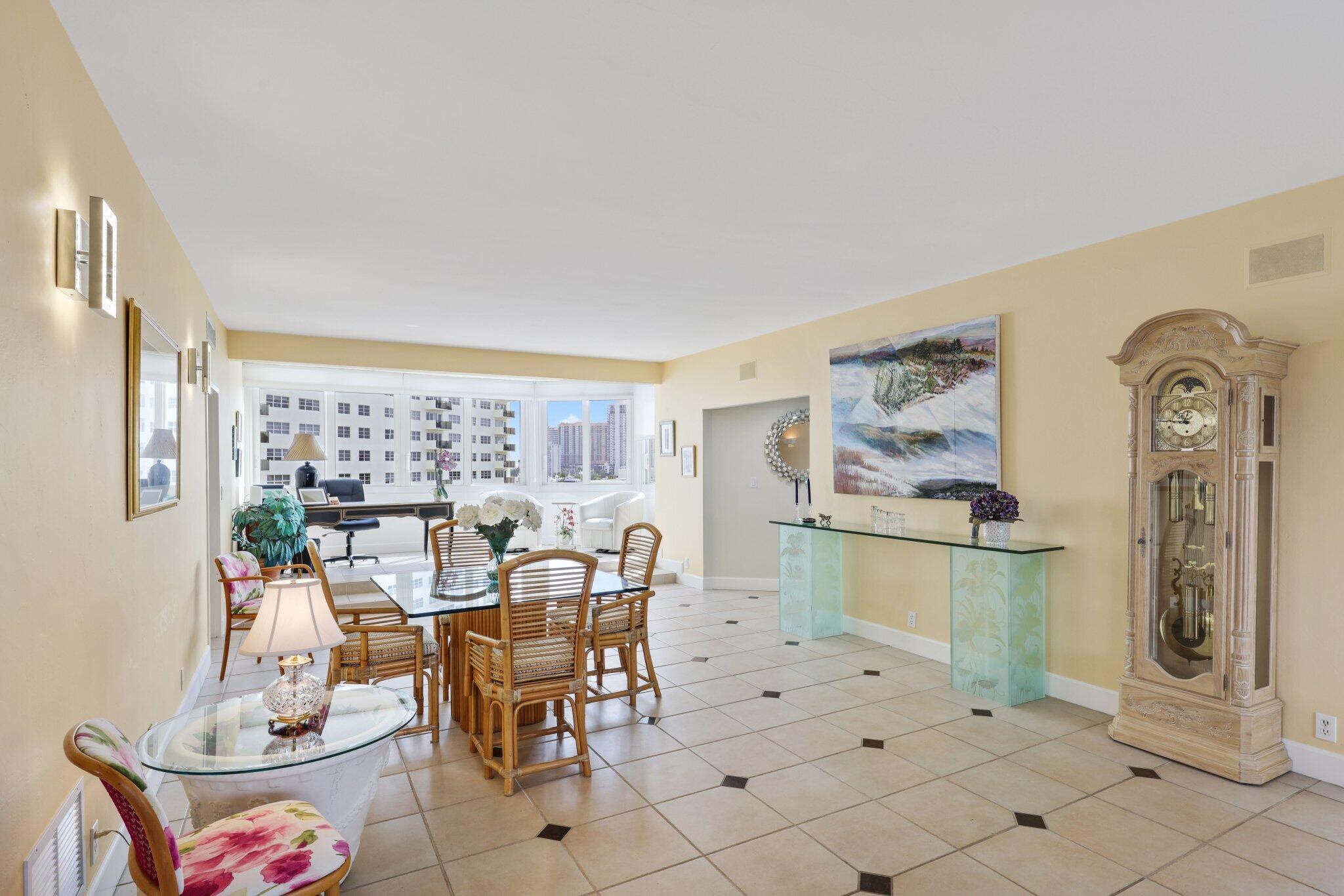 FOUR SEASONS CONDO - Residential