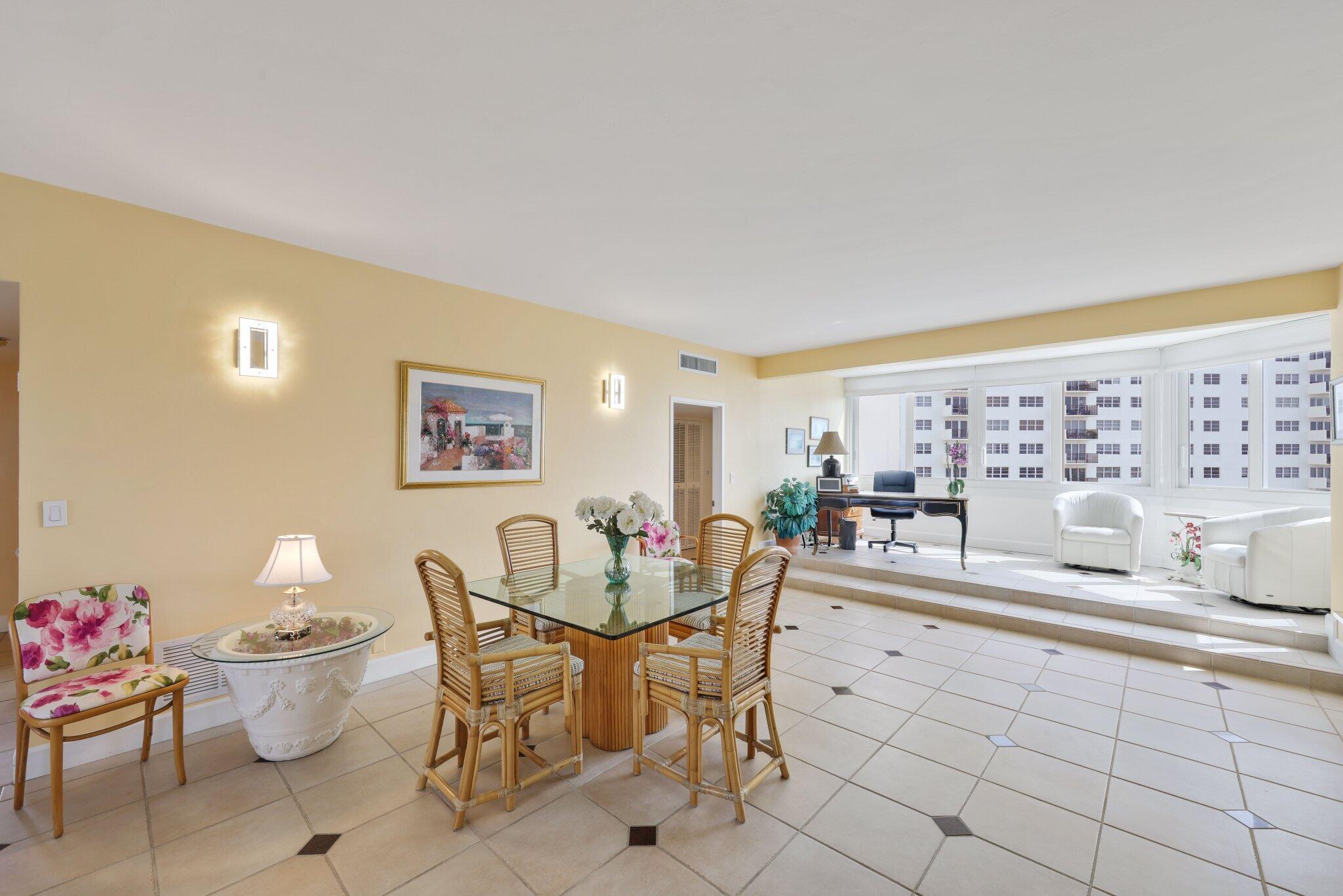 FOUR SEASONS CONDO - Residential