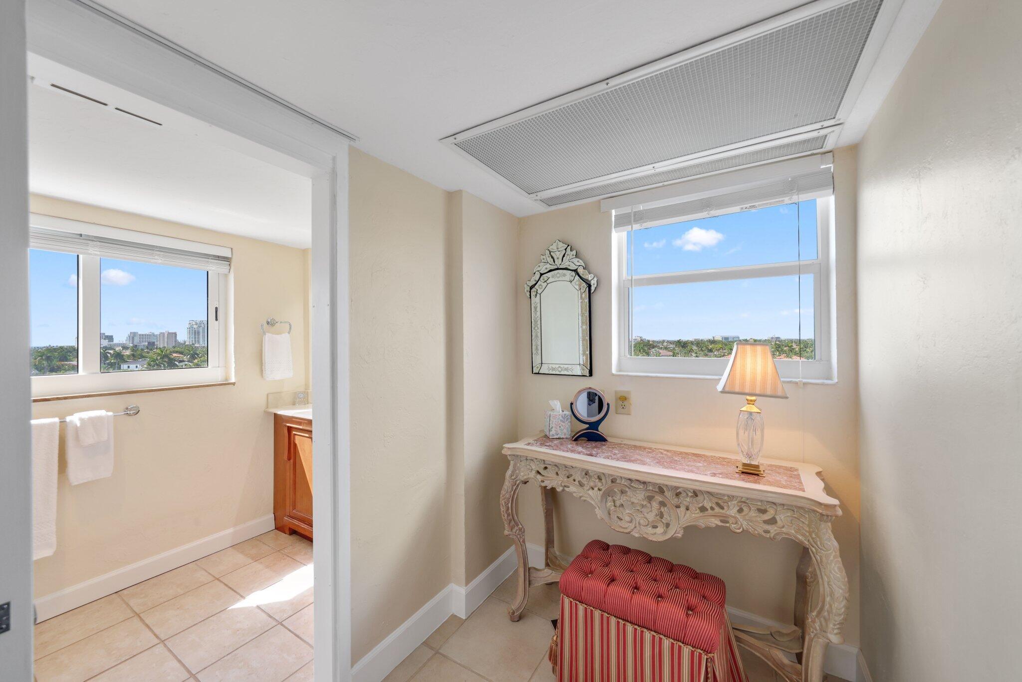 FOUR SEASONS CONDO - Residential