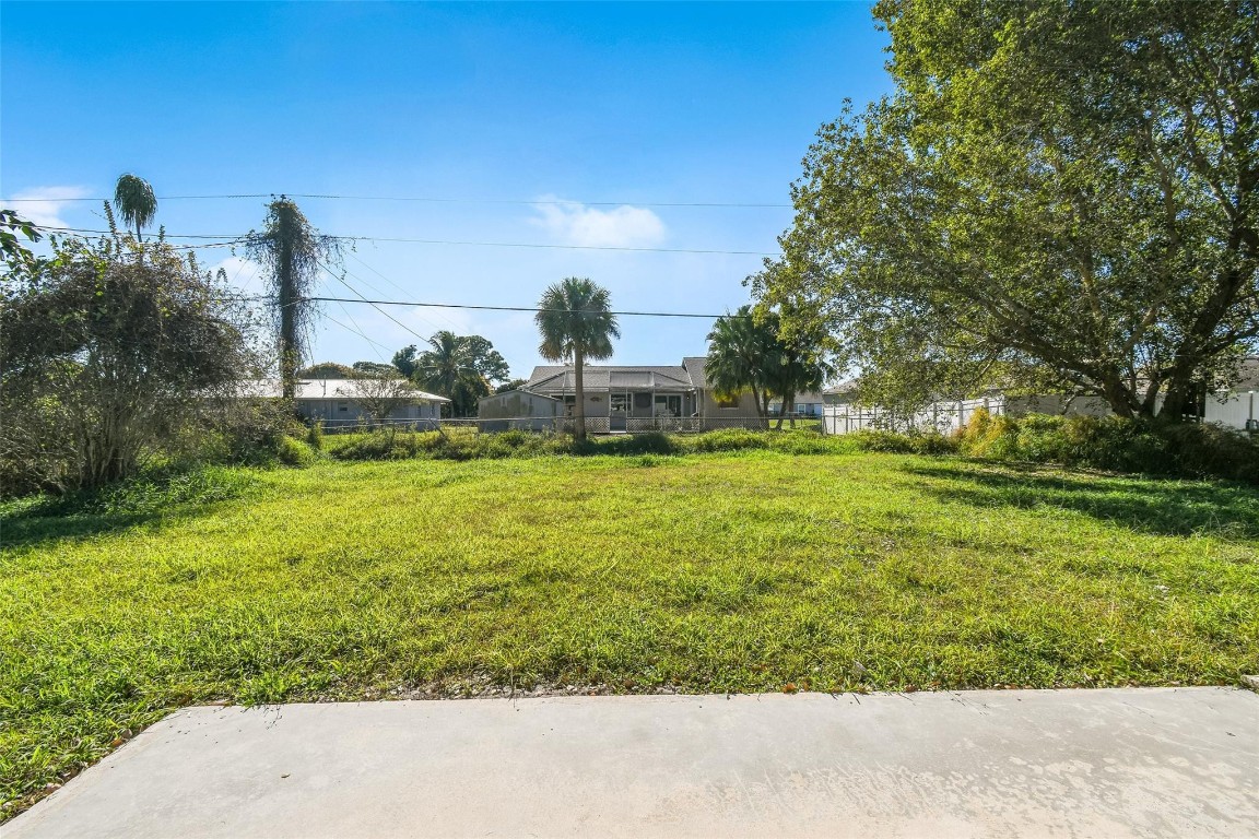 PORT ST LUCIE SECTION 27 - Residential