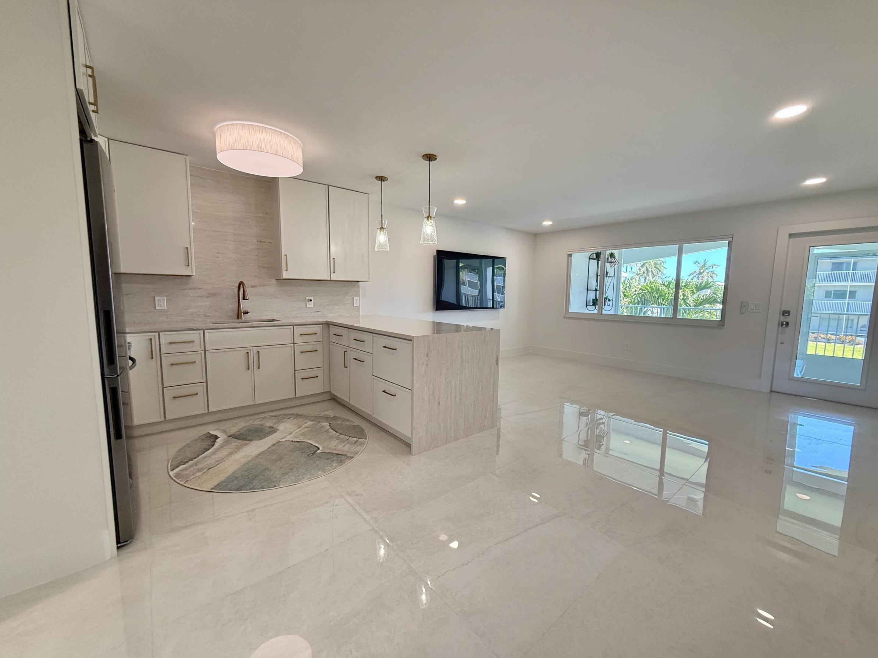 SHORE CLUB APTS B & C CONDO - Residential Lease