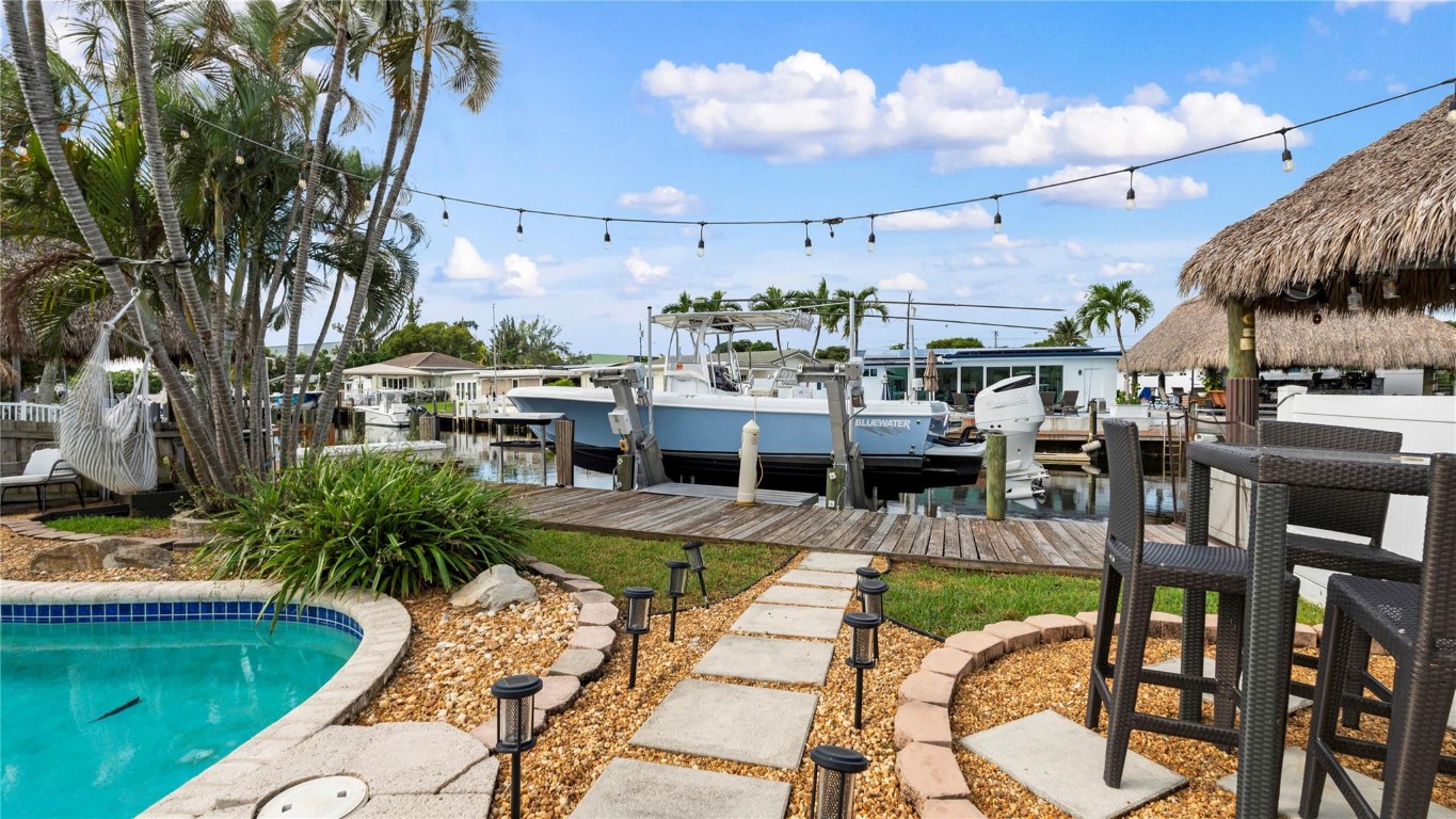 Shelter Islands 43-6 B - Residential