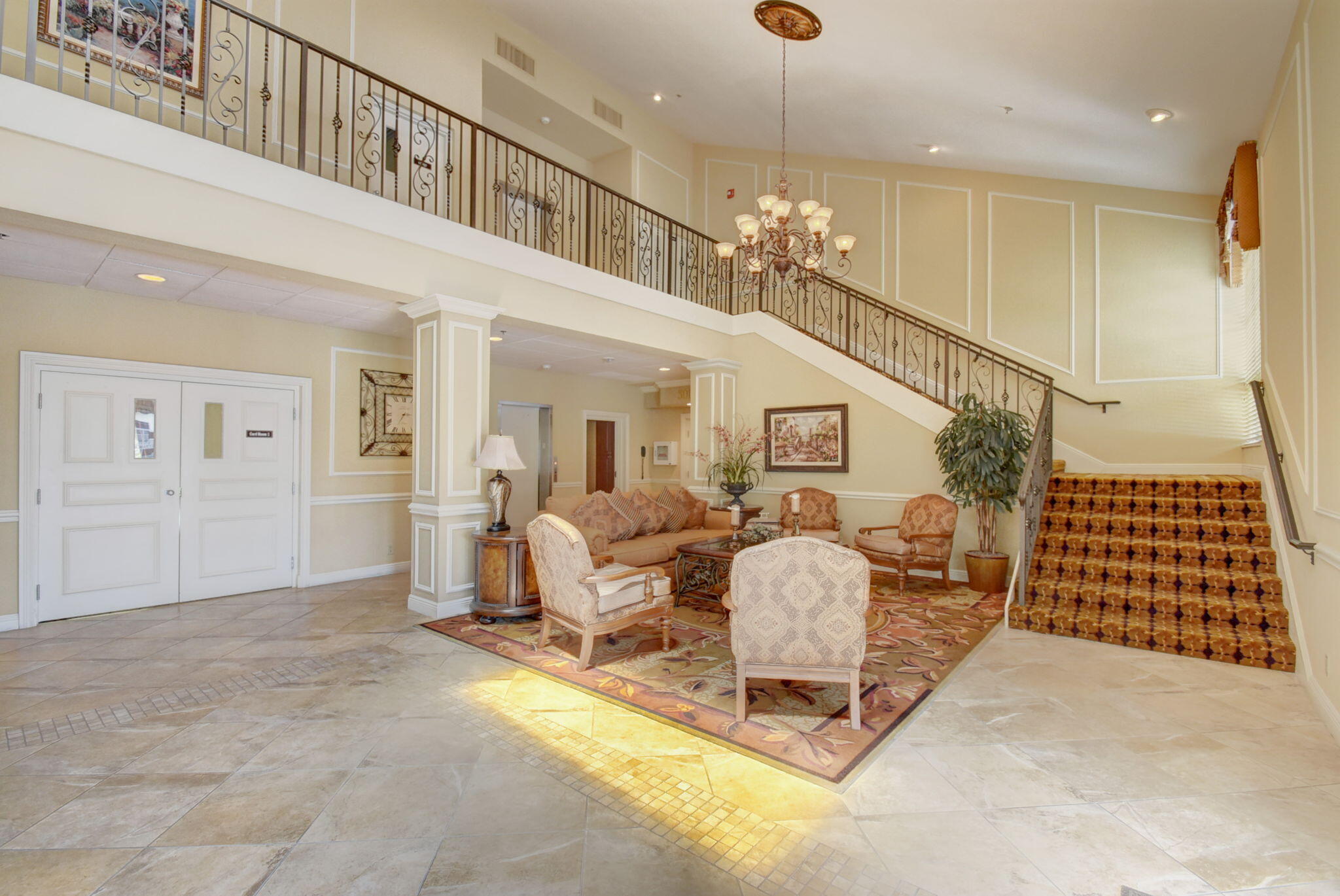 PALM CHASE LAKES CONDO - Residential