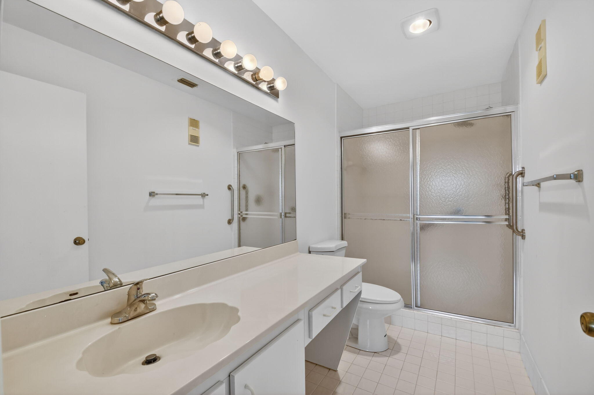 PALM CHASE LAKES CONDO - Residential