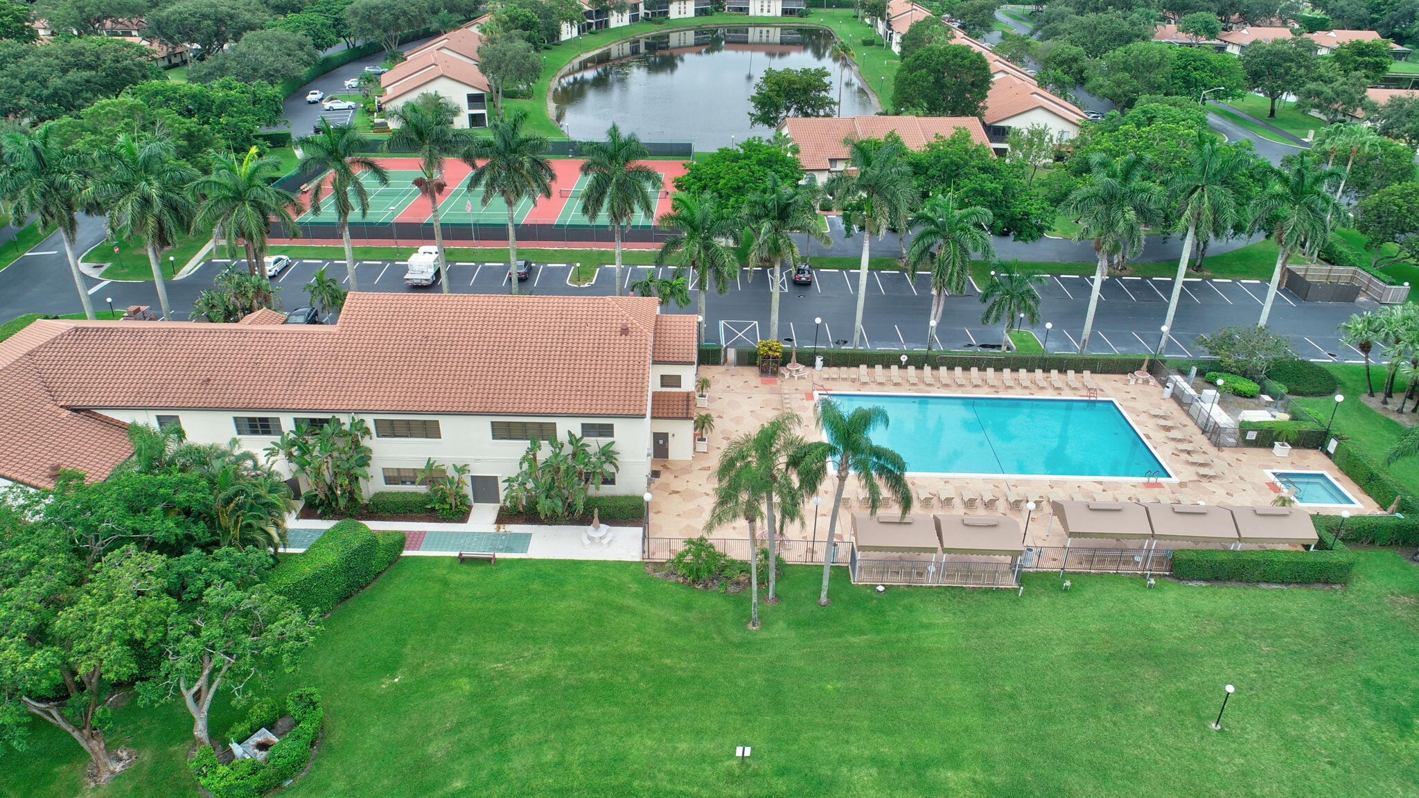 PALM CHASE LAKES CONDO - Residential