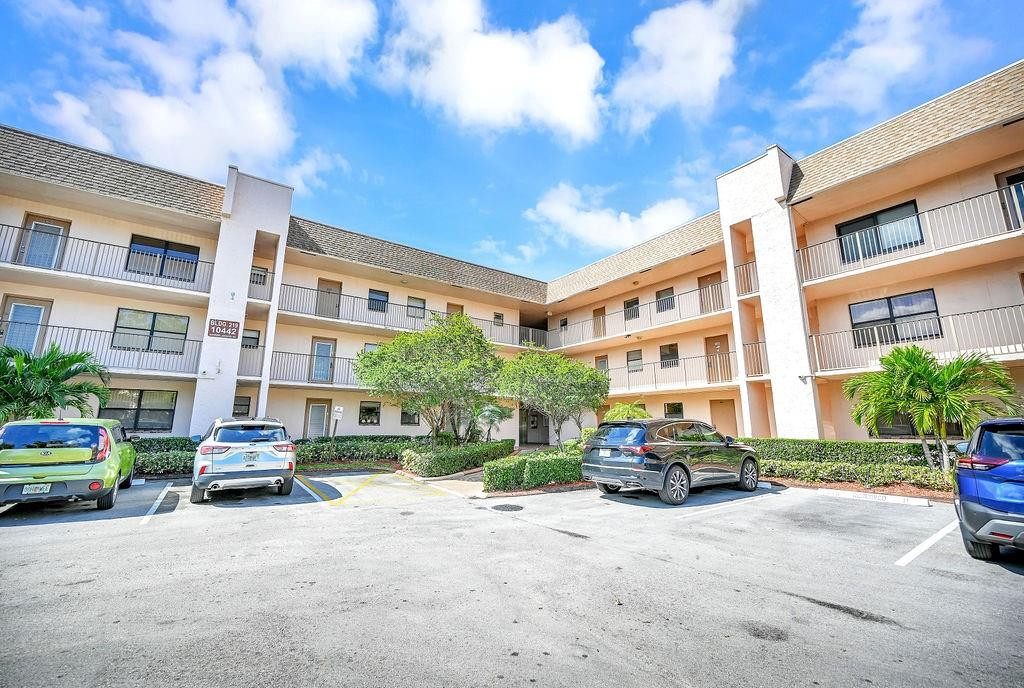 Sunrise Lakes phase 4 inc - Residential