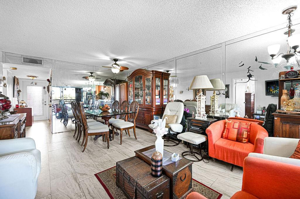 Sunrise Lakes phase 4 inc - Residential