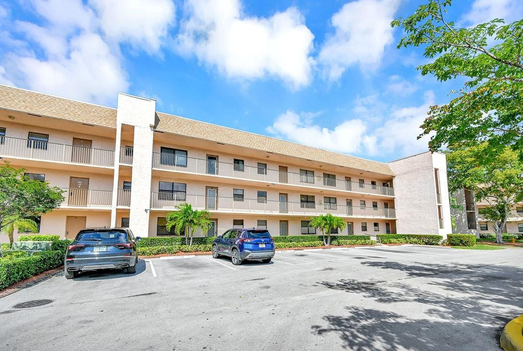 Sunrise Lakes phase 4 inc - Residential