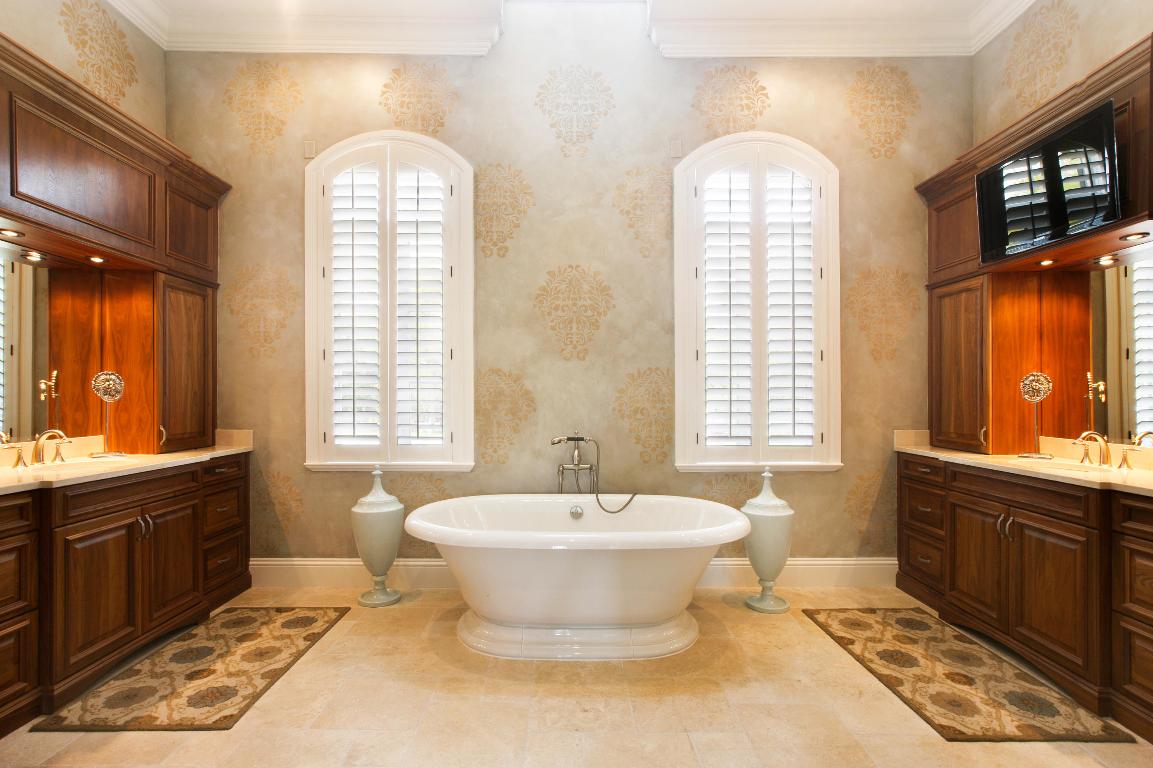 PALM BEACH POINT - Residential