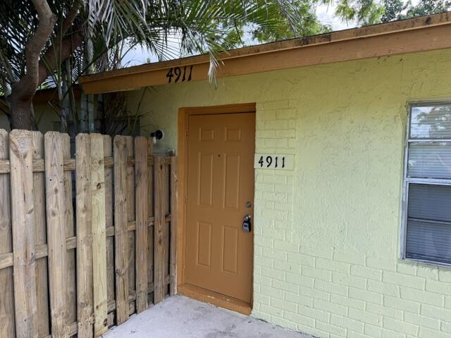 Gulfstream Apartments - Residential Lease