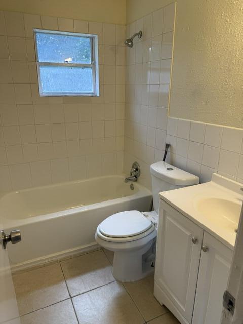 Gulfstream Apartments - Residential Lease