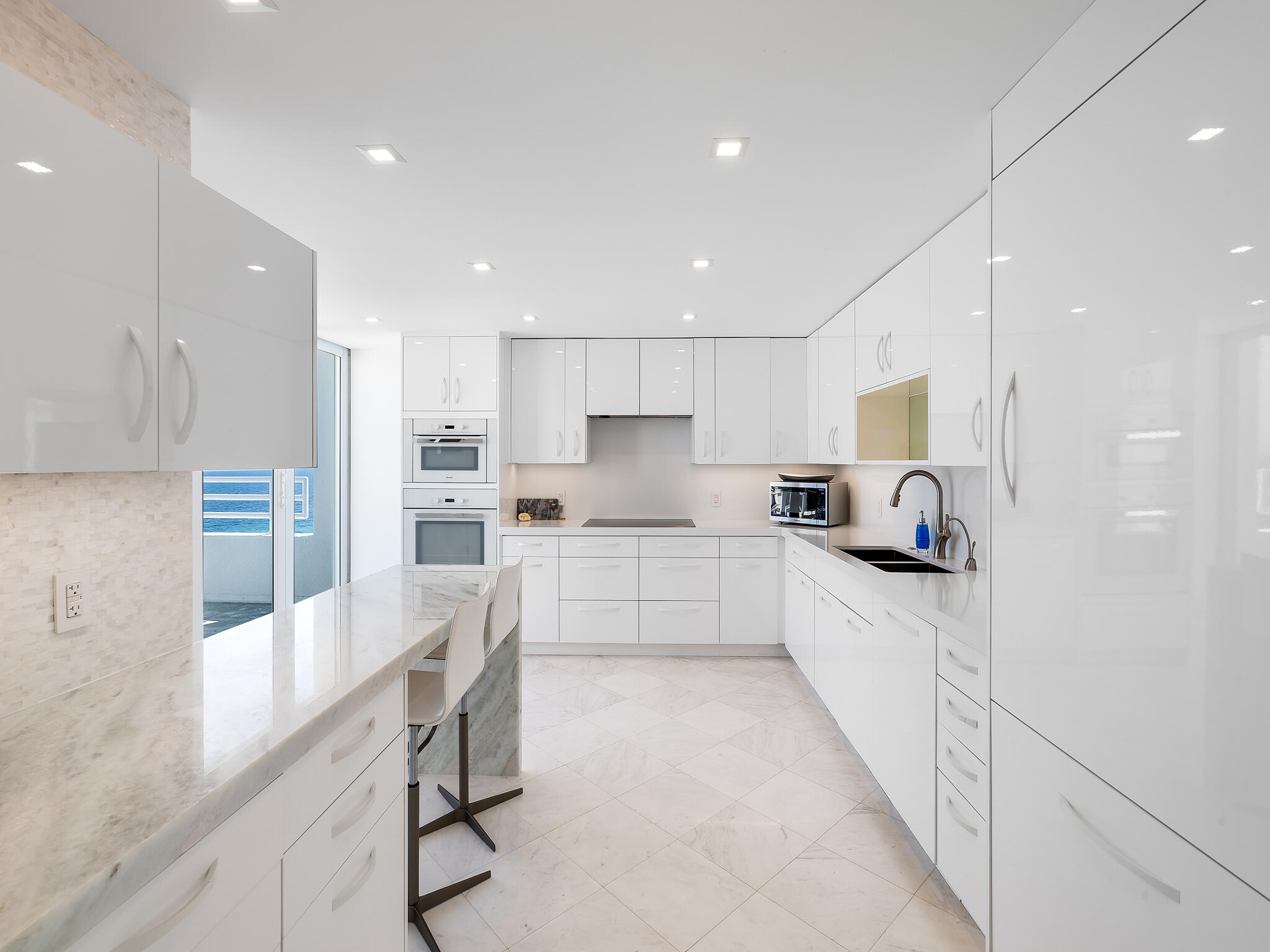 CLARENDON CONDO - Residential
