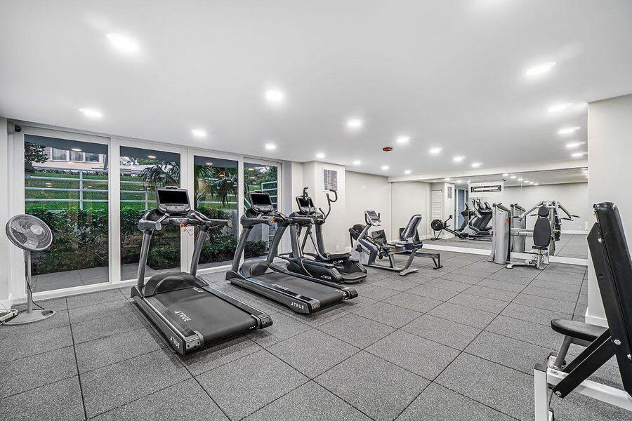 CLARENDON CONDO - Residential