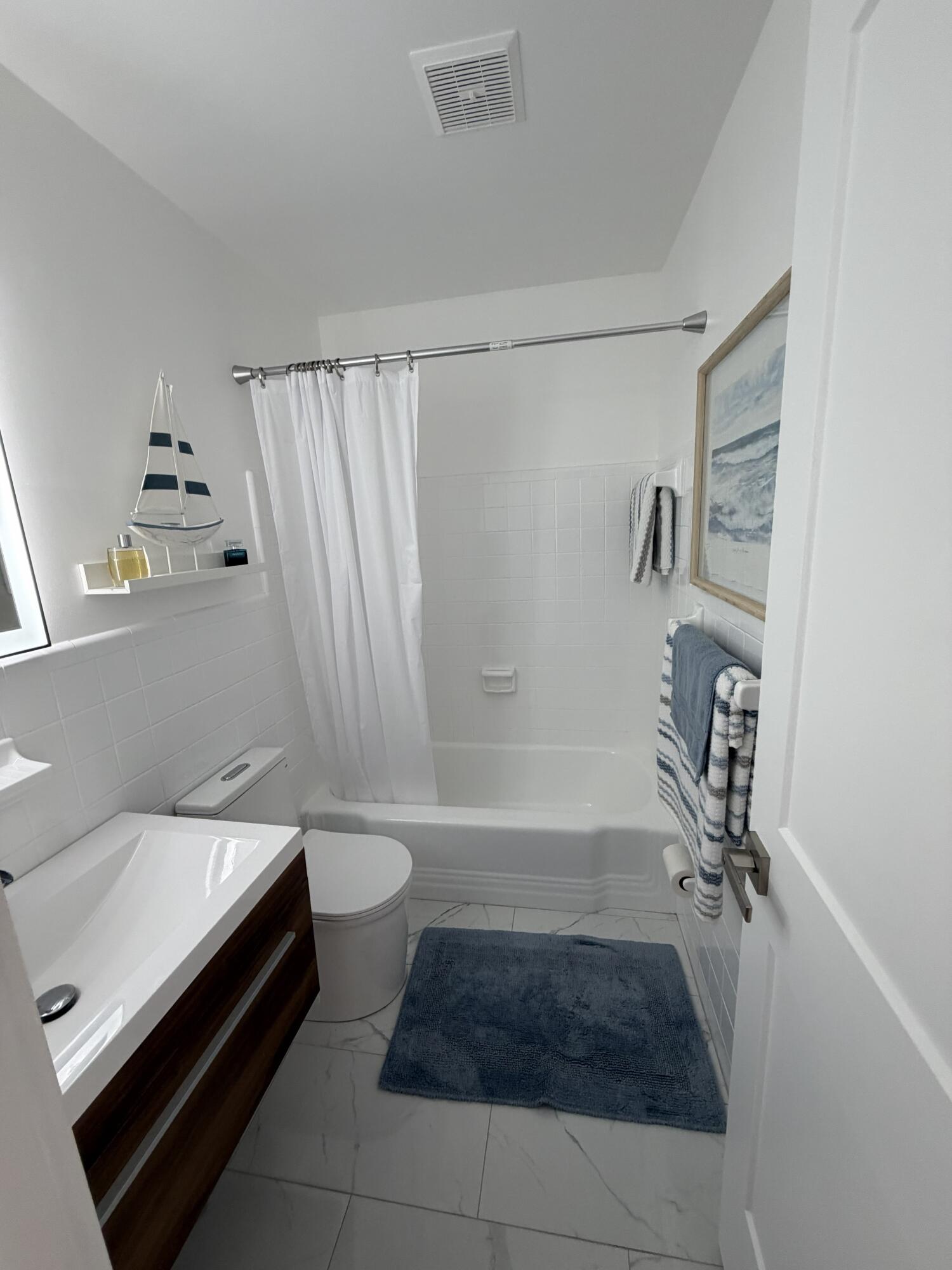ROLEN LAKE GARDENS - Residential