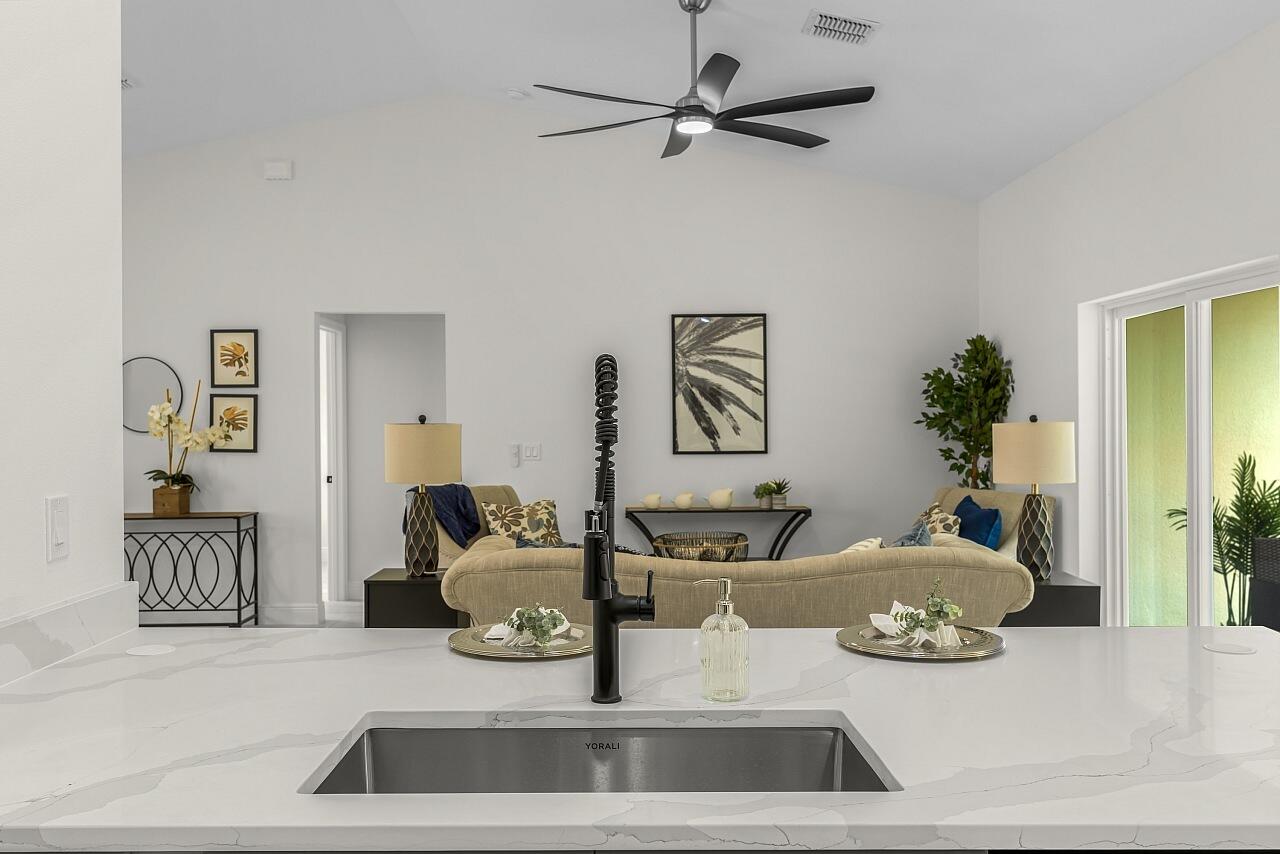 VERO LAKE ESTATES UNIT P - Residential