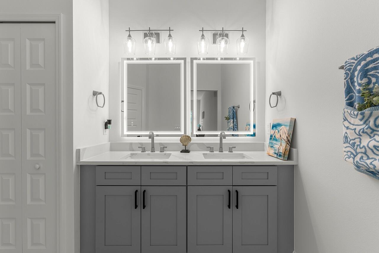 VERO LAKE ESTATES UNIT P - Residential