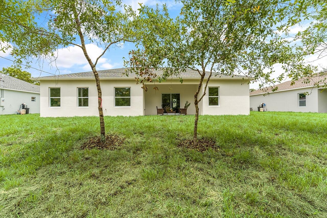 VERO LAKE ESTATES UNIT P - Residential