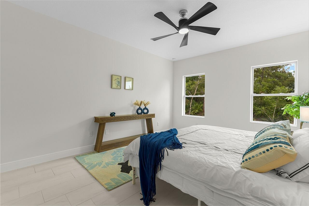 VERO LAKE ESTATES UNIT P - Residential