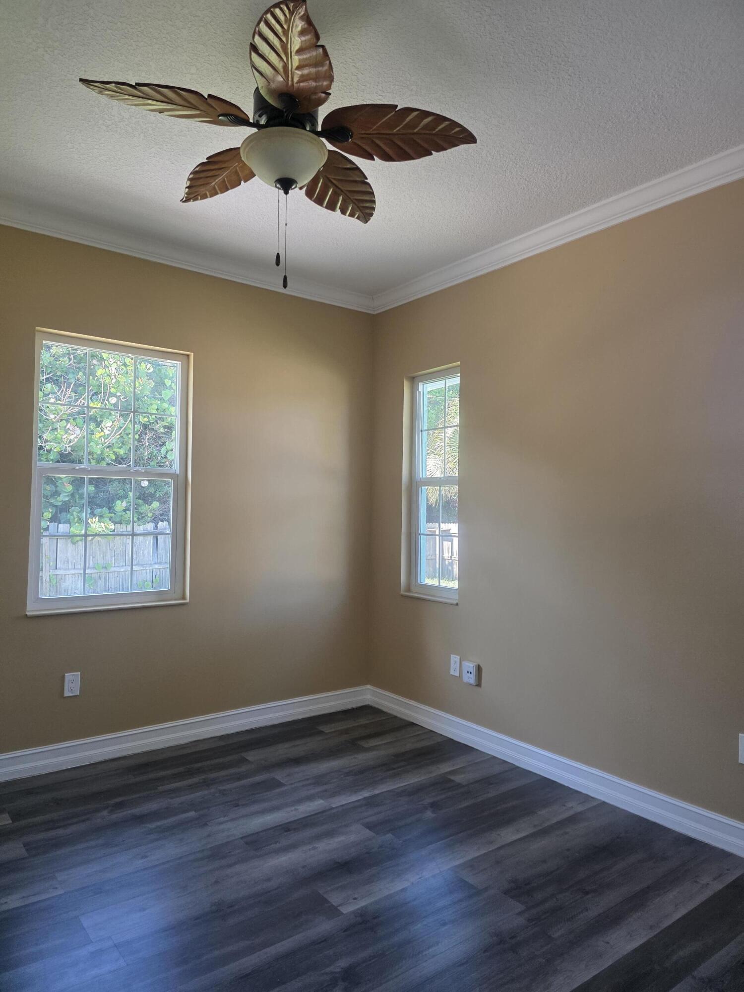 PALM CITY GARDENS - Residential