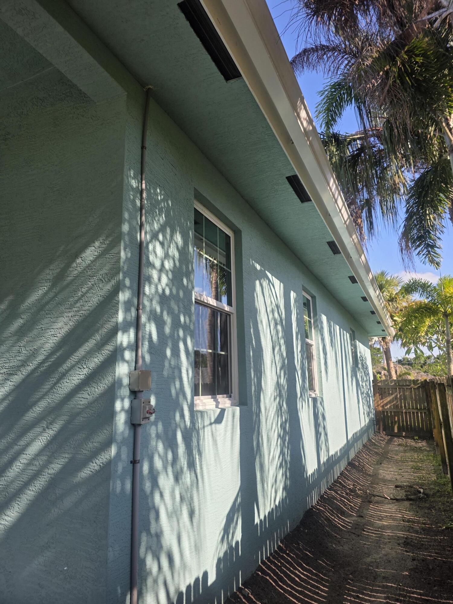 PALM CITY GARDENS - Residential