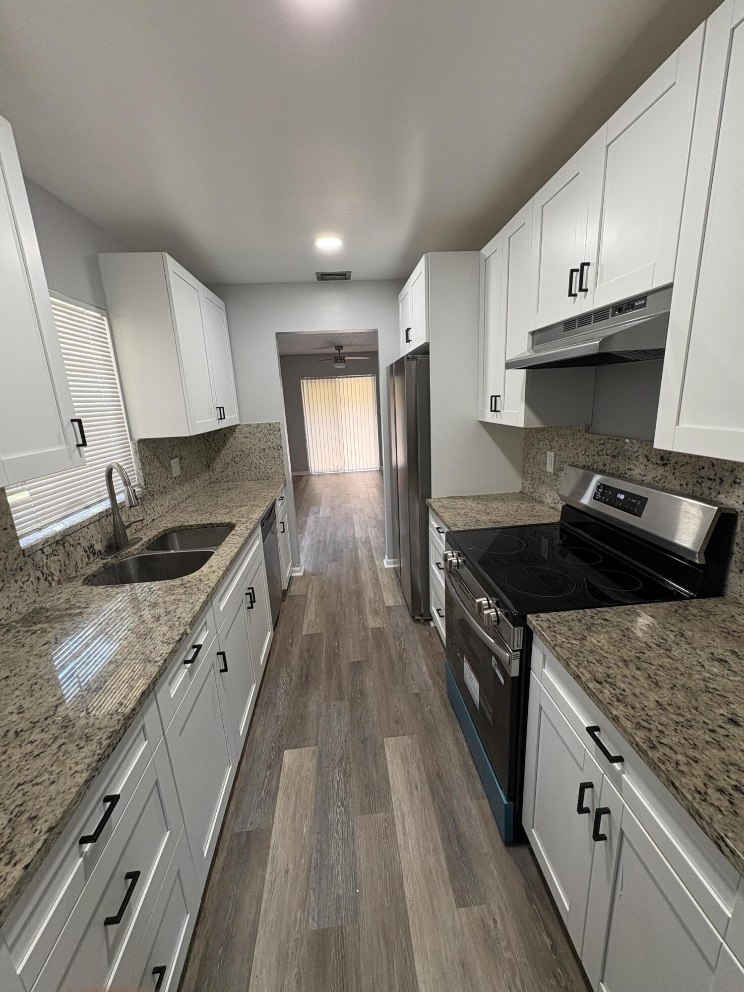SUMMIT VILLAS CONDO - Residential Lease