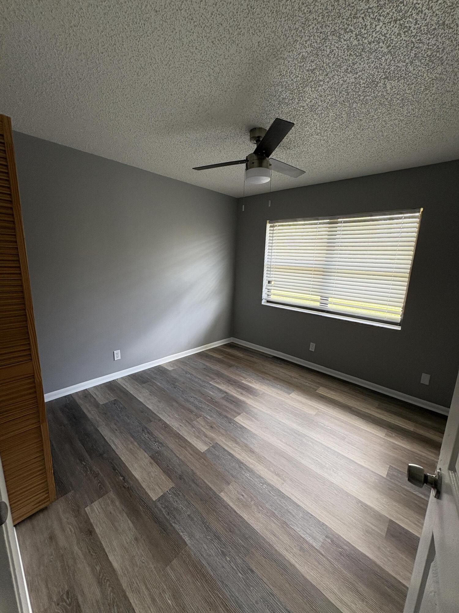 SUMMIT VILLAS CONDO - Residential Lease