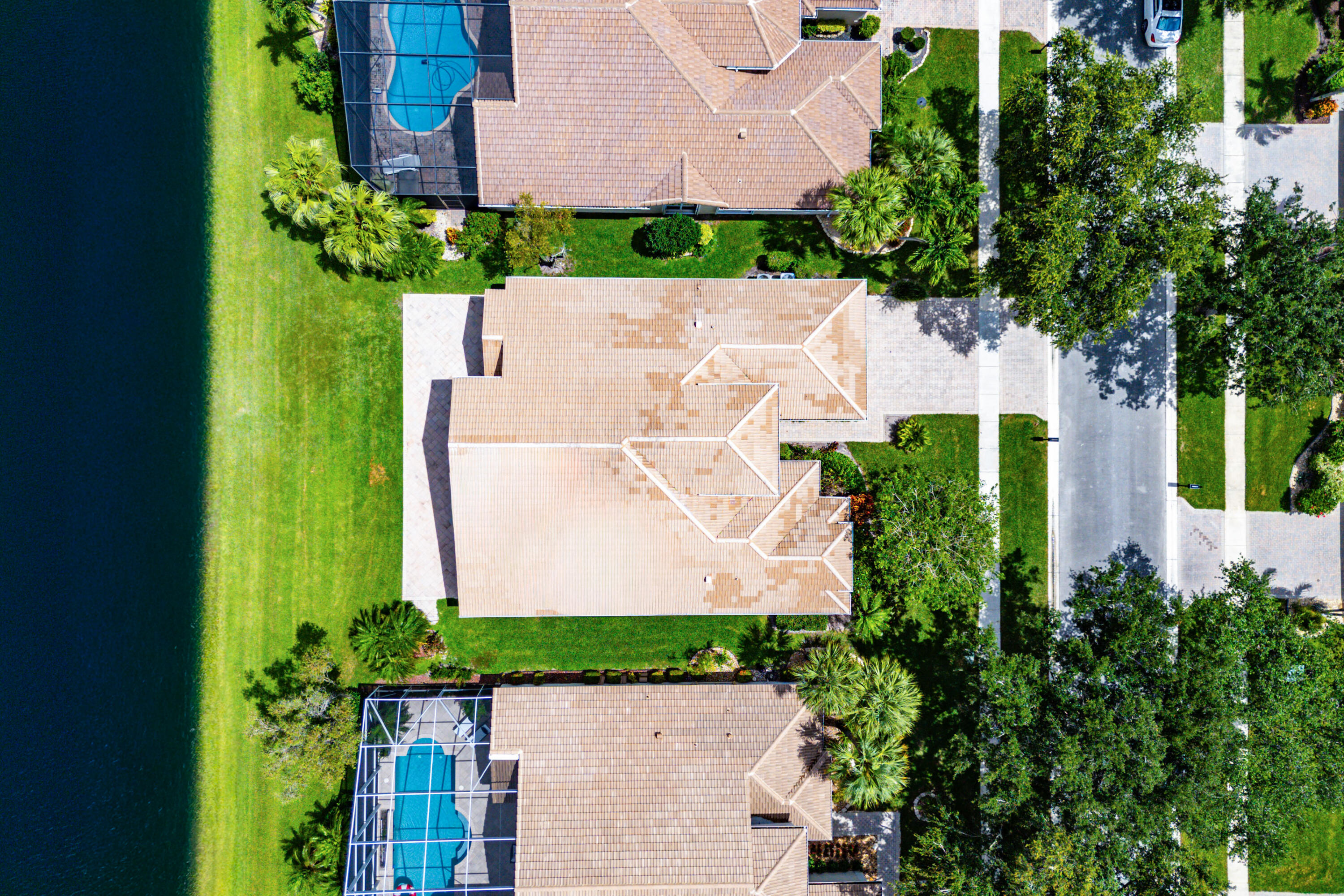 VALENCIA FALLS - Residential