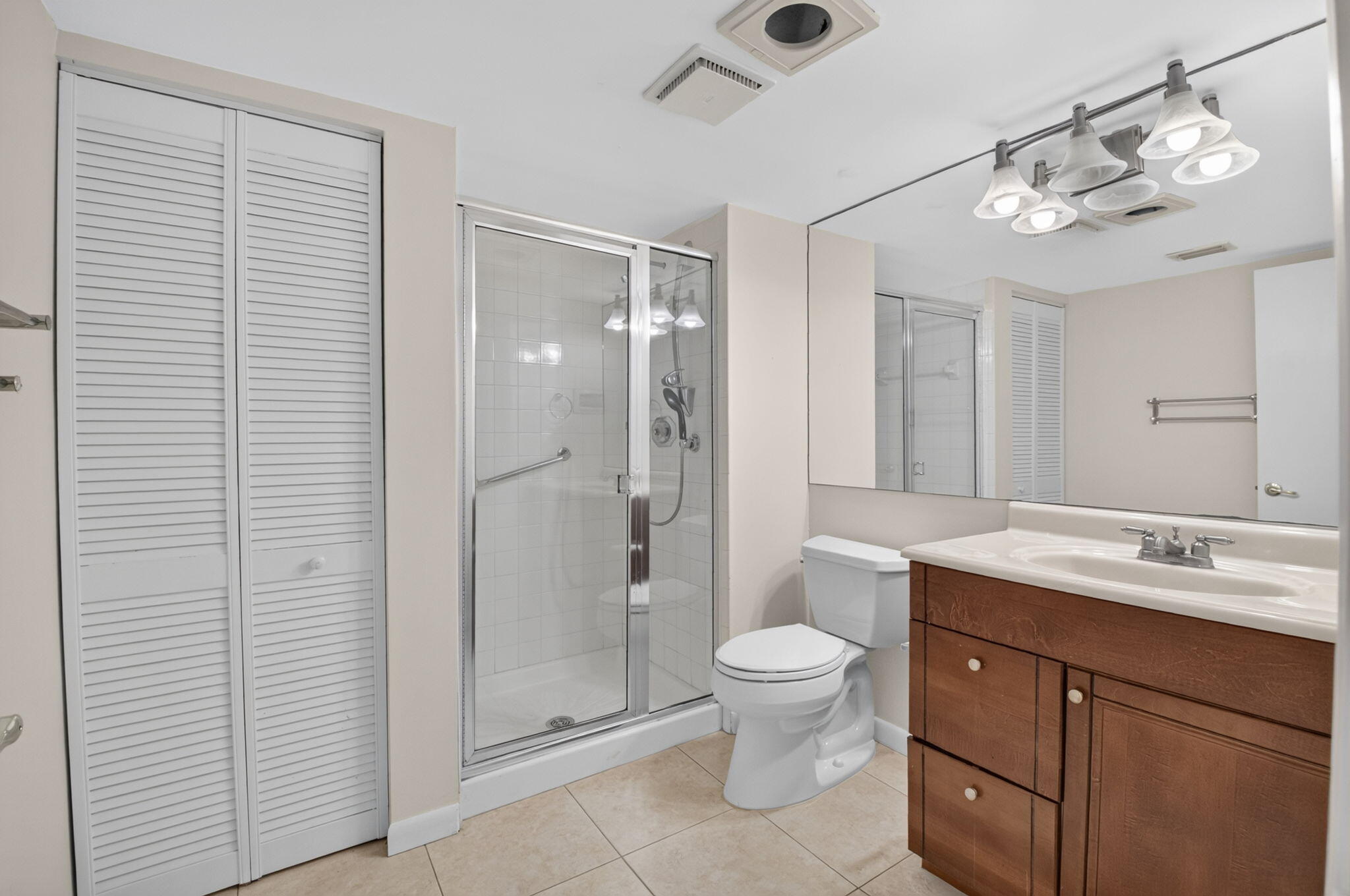 PINES OF BOCA LAGO CONDO - Residential Lease
